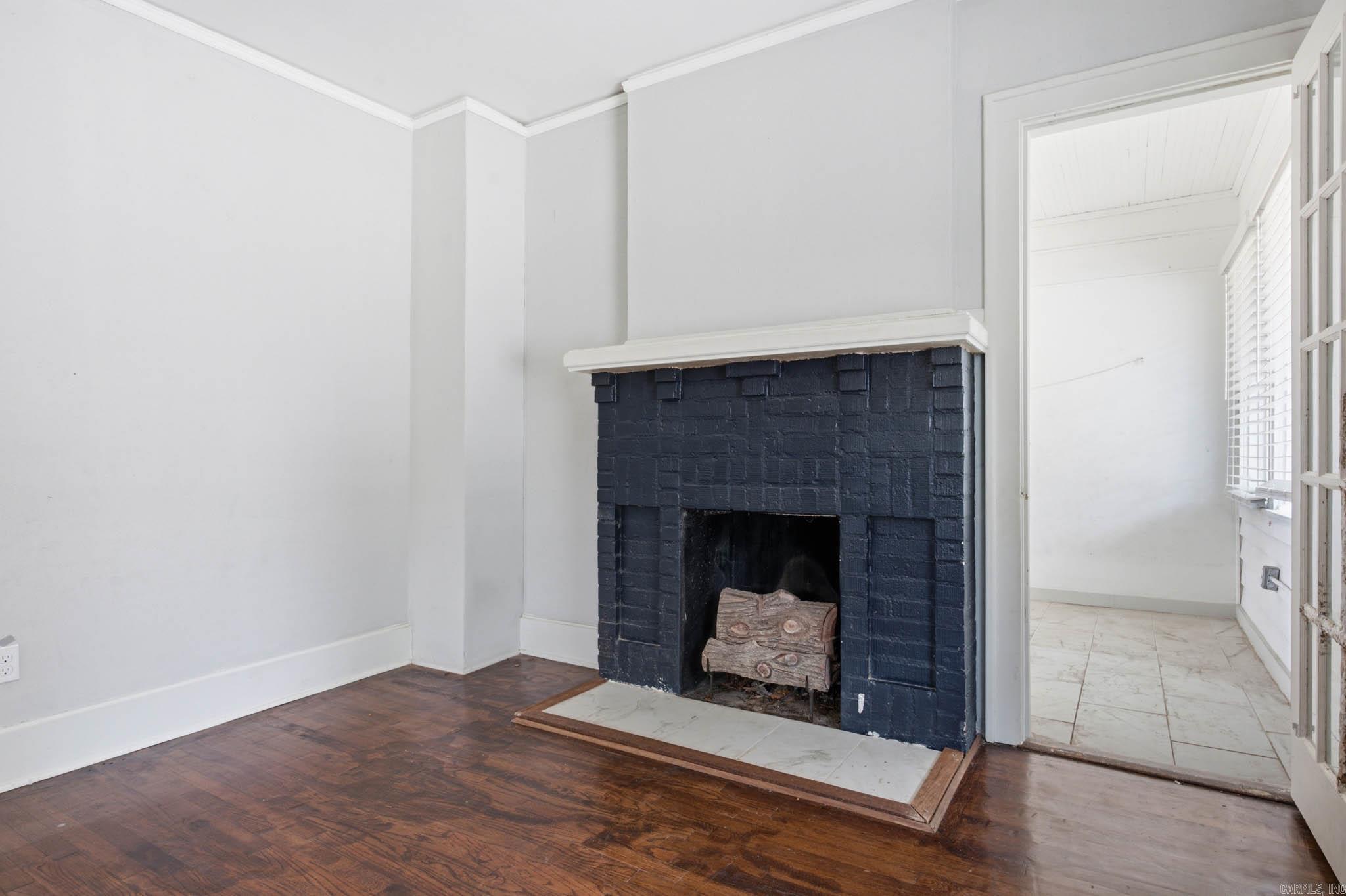 3315 W Markham Street Property Photo 5