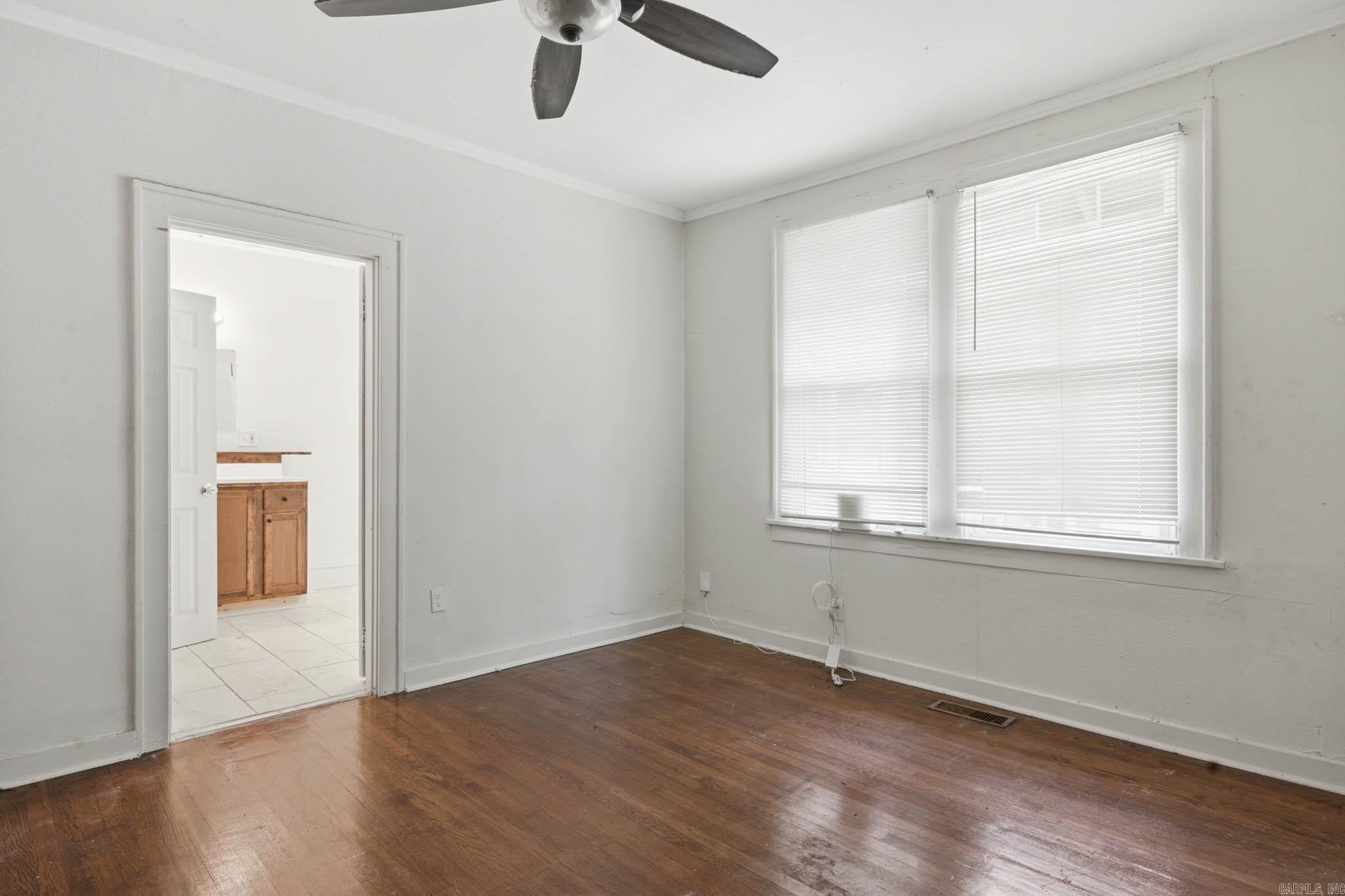 3315 W Markham Street Property Photo 20