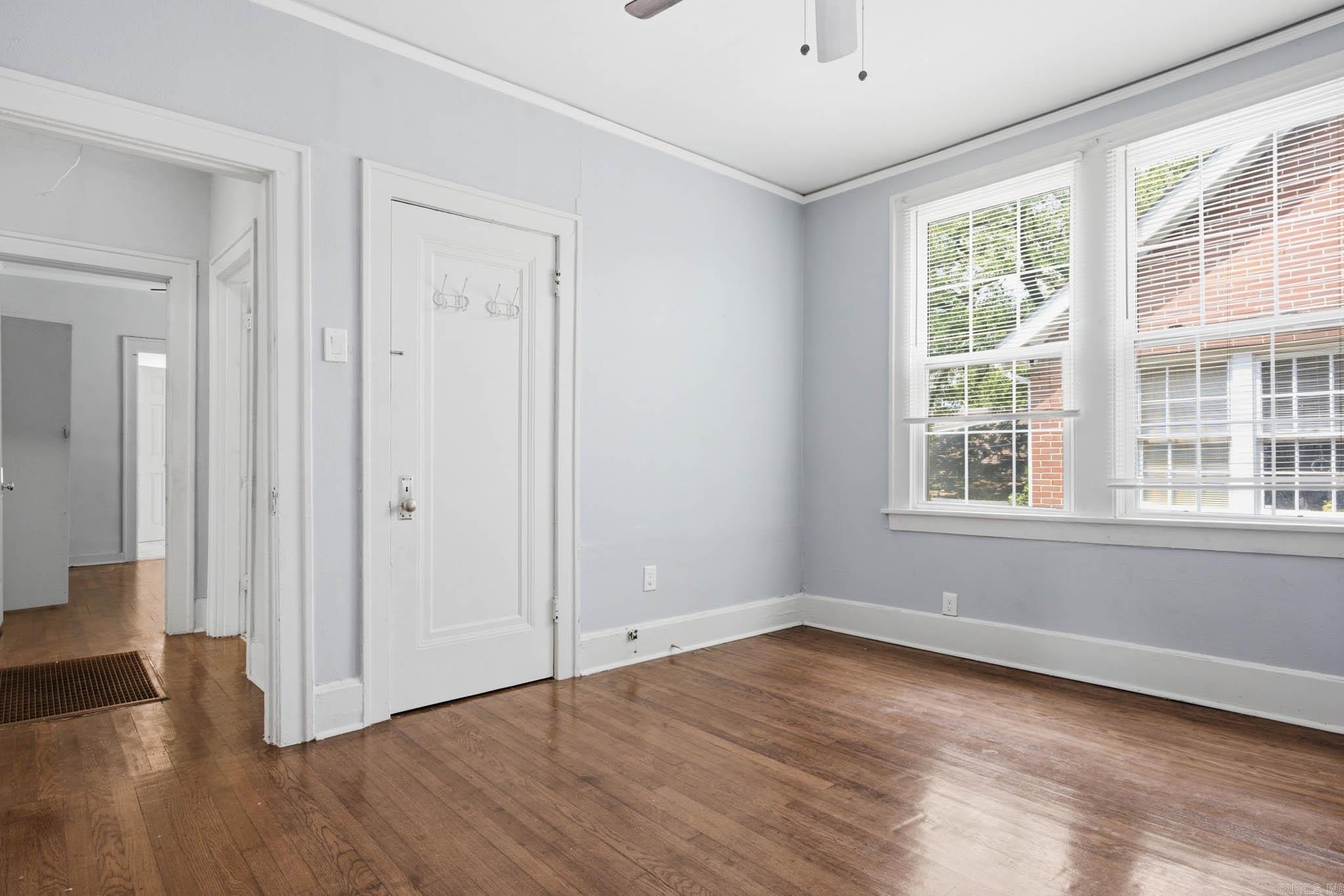 3315 W Markham Street Property Photo 26