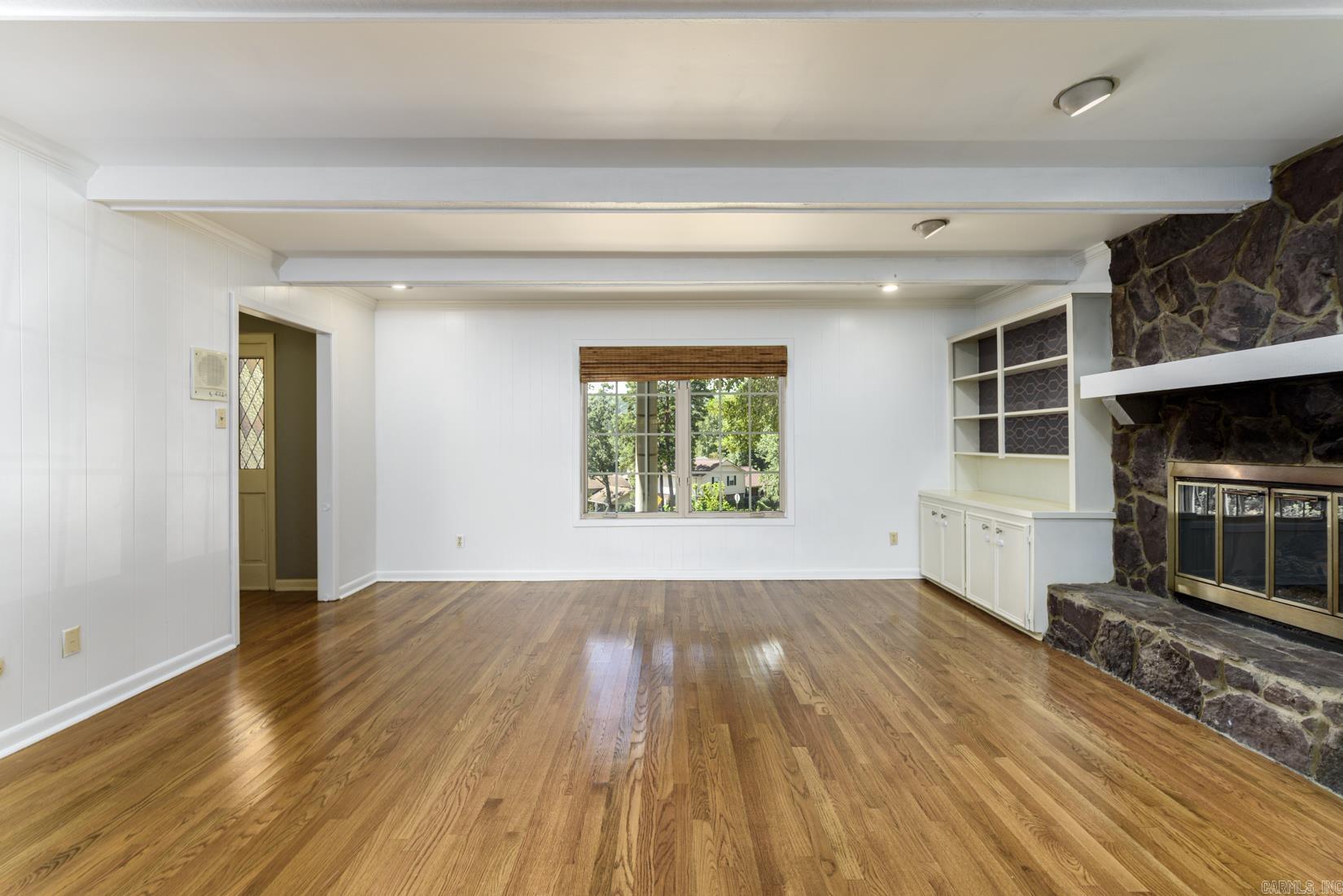 130 Pebble Beach Drive Property Photo 4
