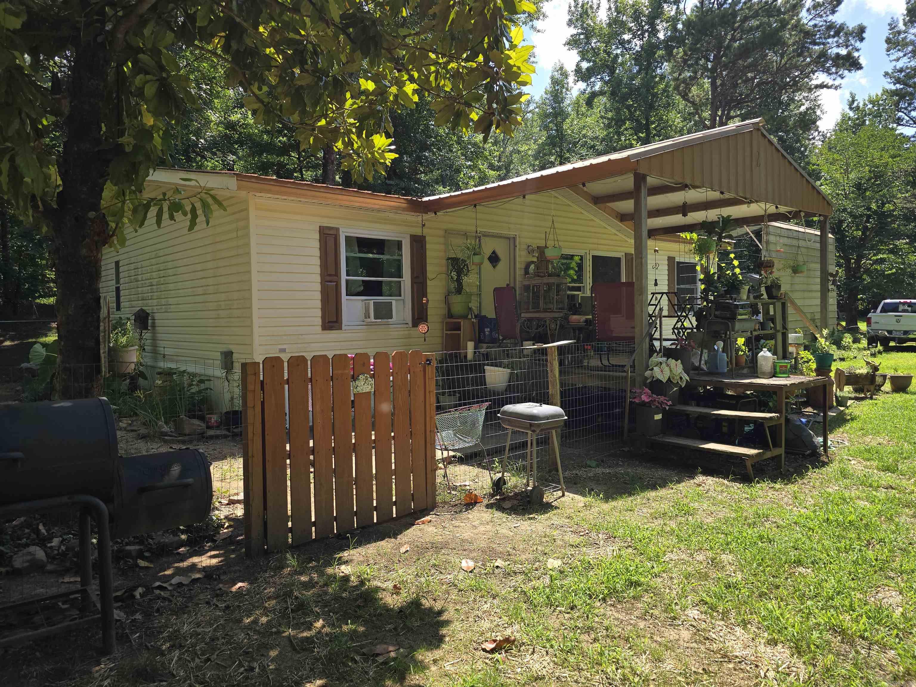 13080 Trails End Road Property Photo 3