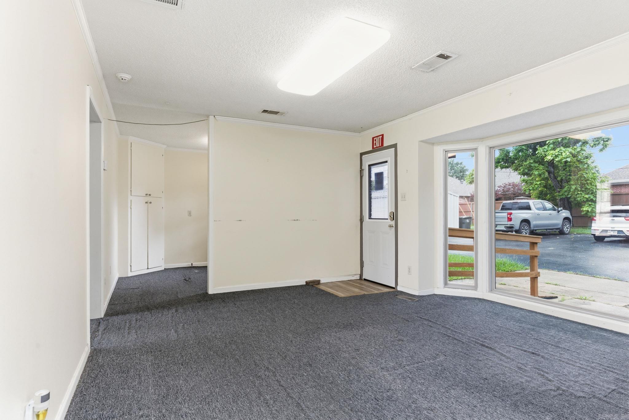 16723 Cantrell Road Property Photo 10