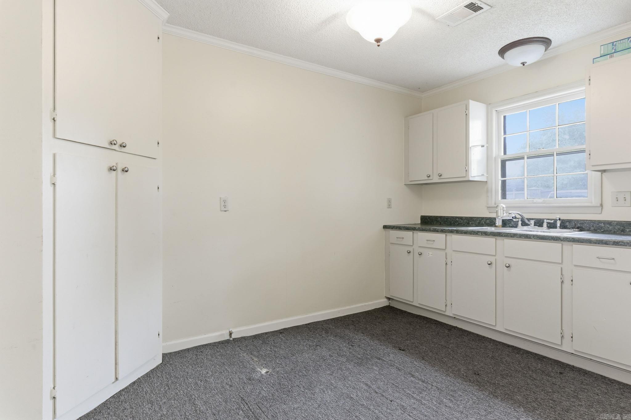 16723 Cantrell Road Property Photo 11