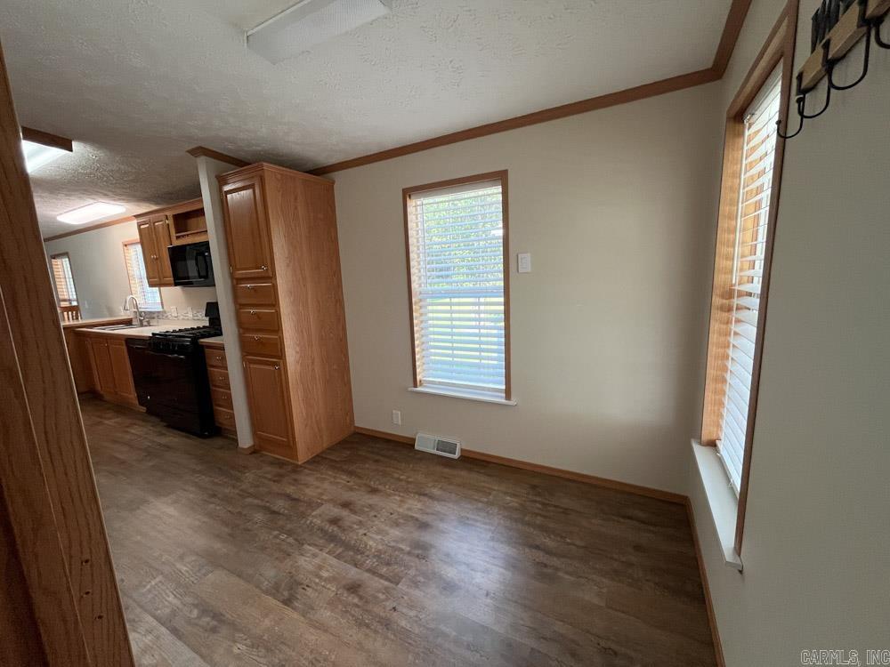 30 Harold Place Property Photo 15