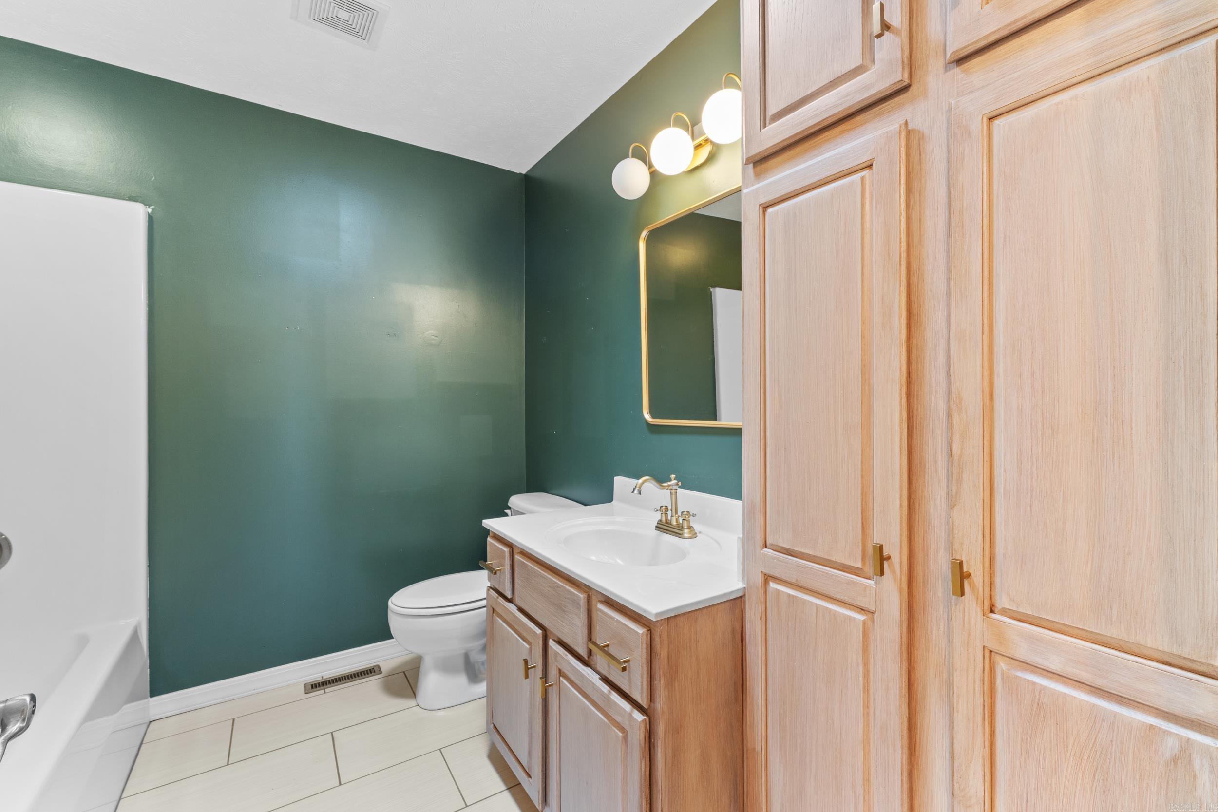 1601 Inverness Property Photo 21