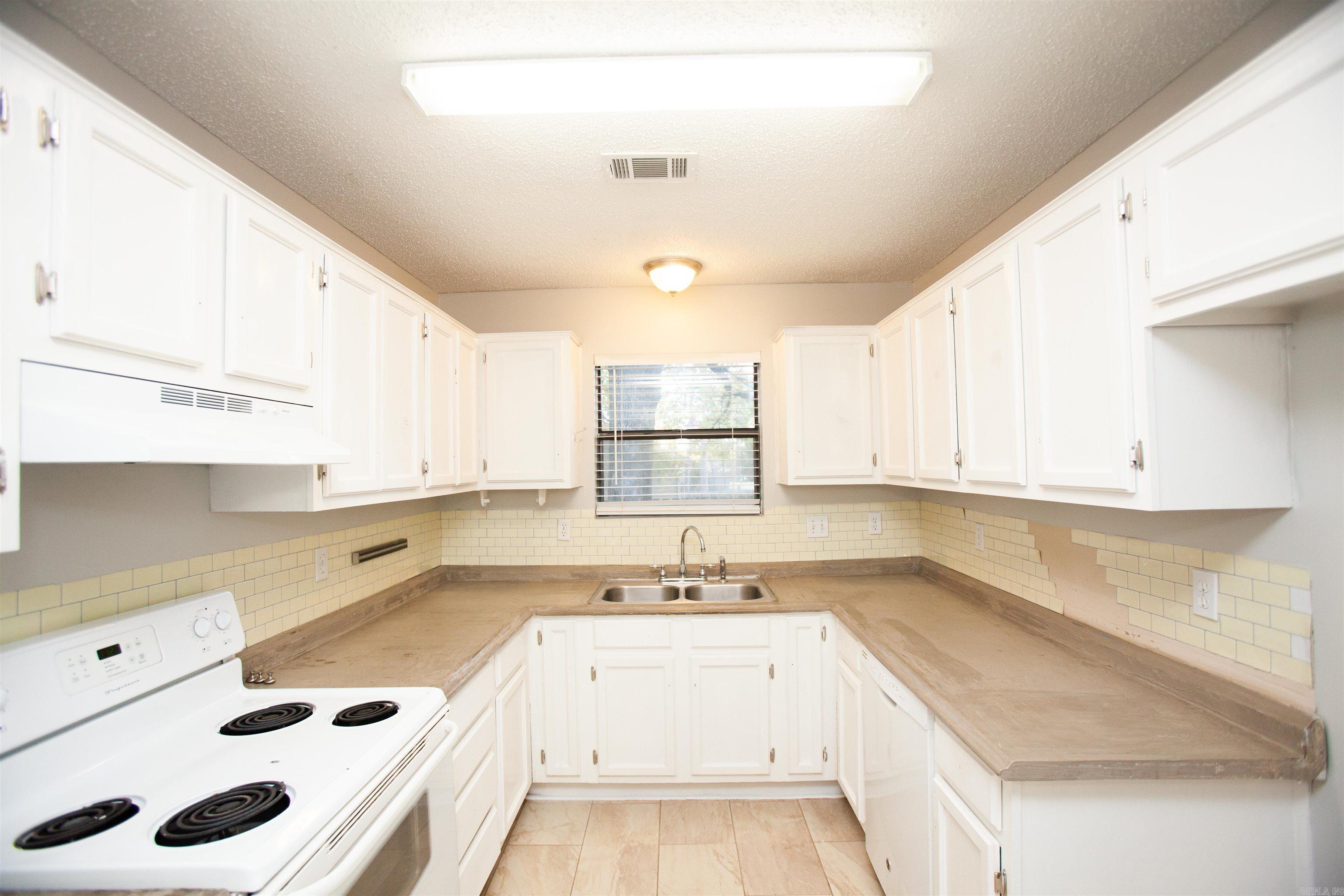 61 Pin Oak Loop Property Photo 7