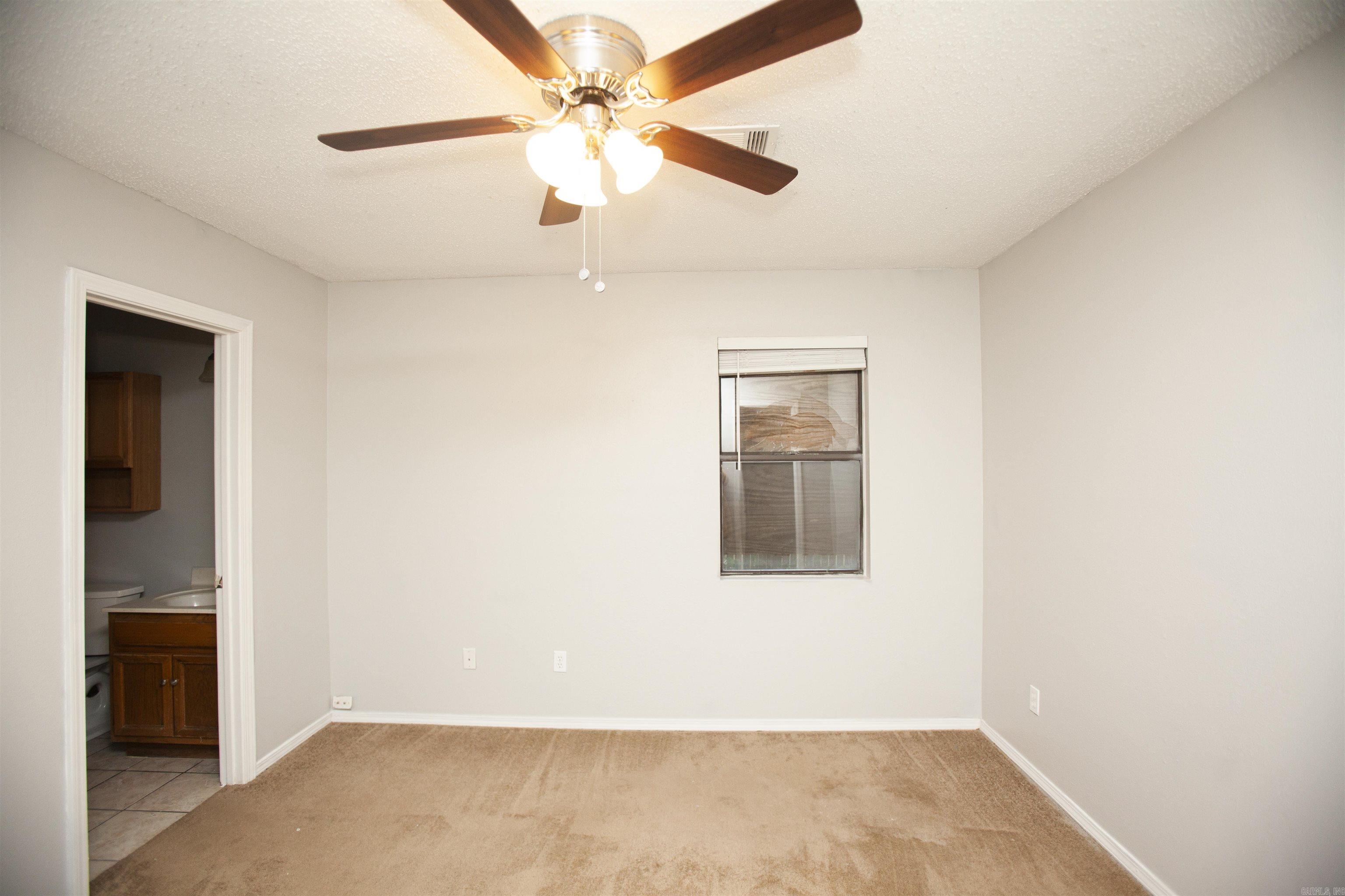 61 Pin Oak Loop Property Photo 11
