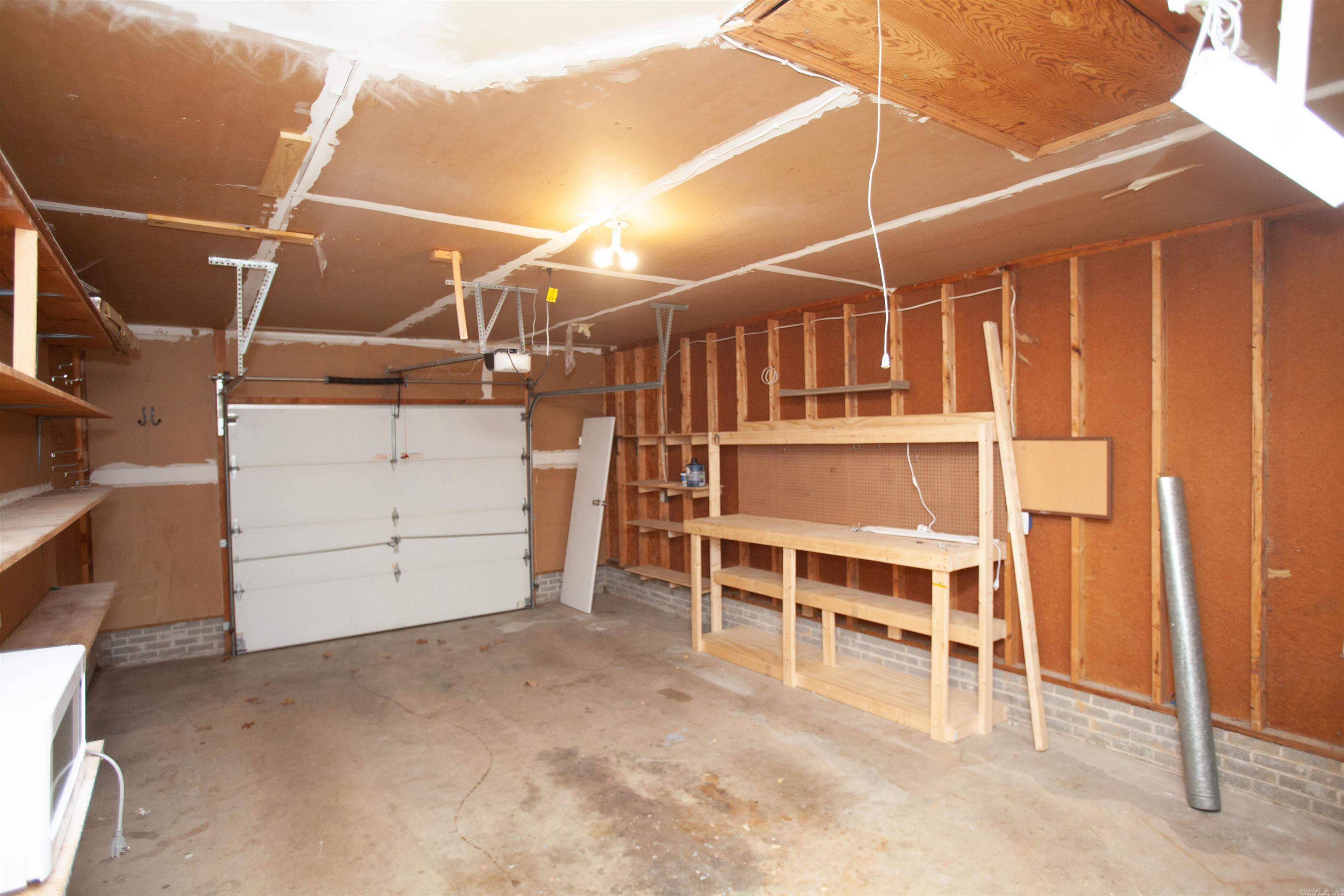 61 Pin Oak Loop Property Photo 13