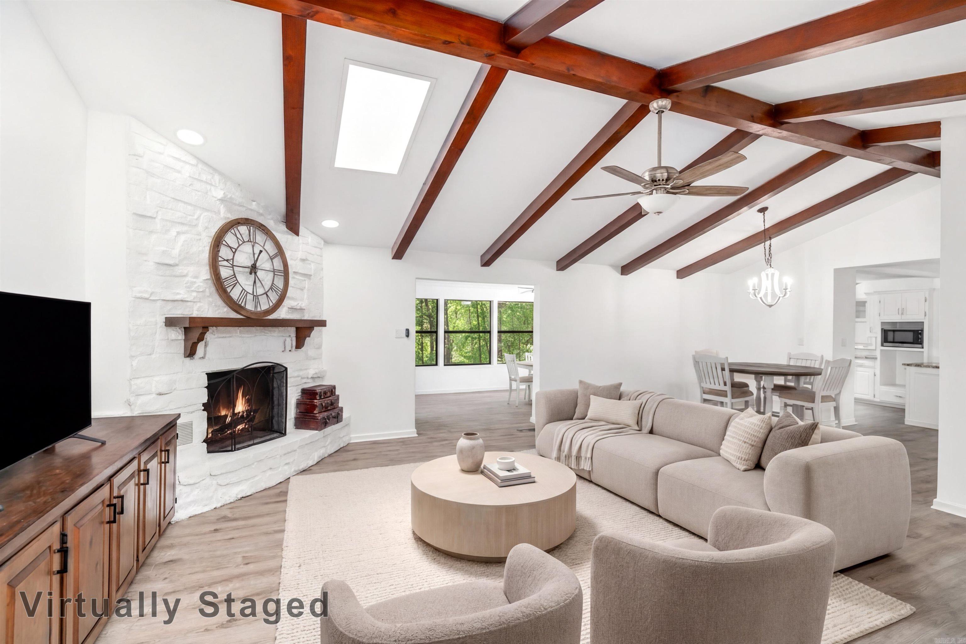 76 Malaga Way Property Photo 8
