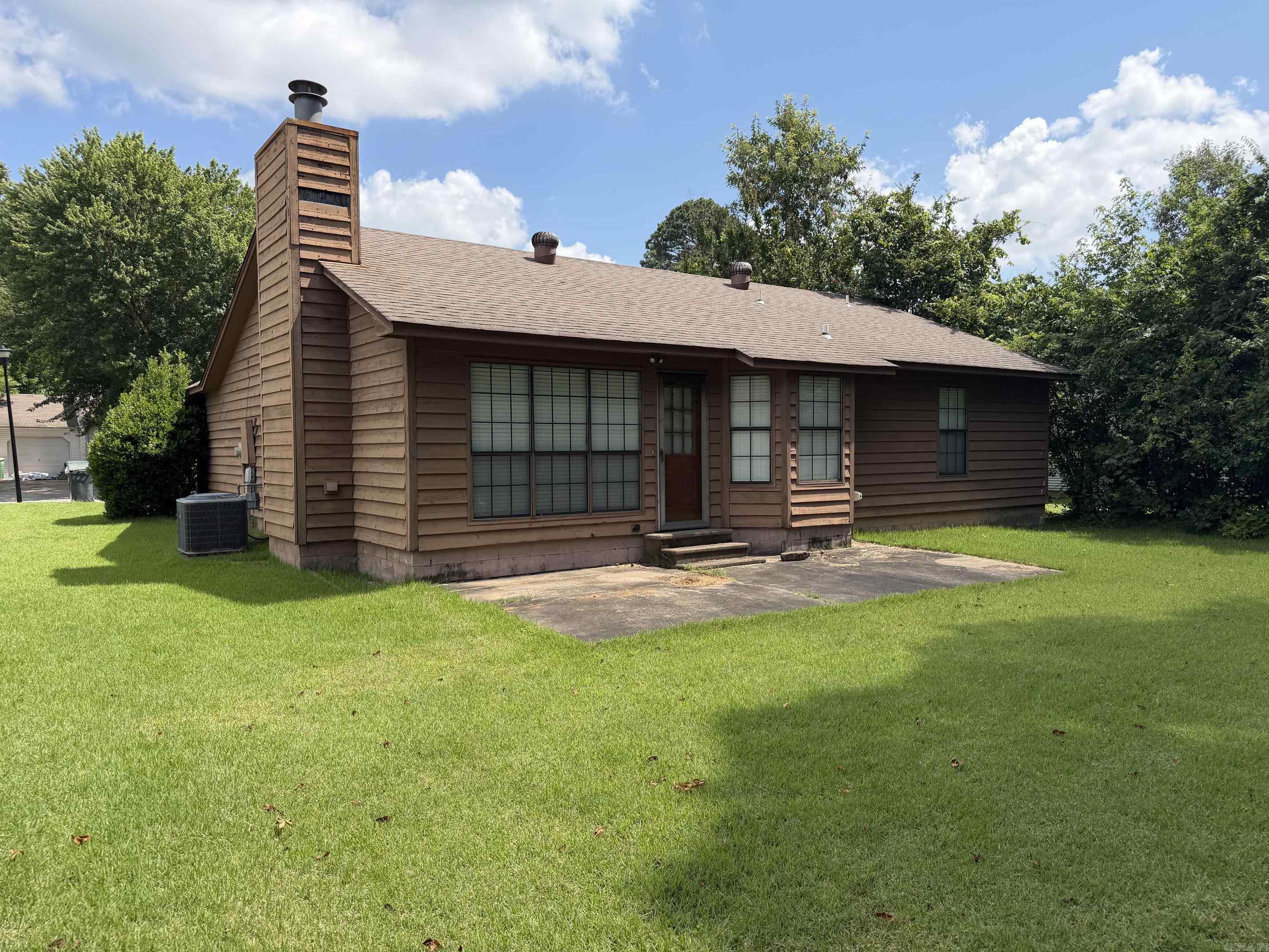 37 Pinedale Circle Property Photo 2