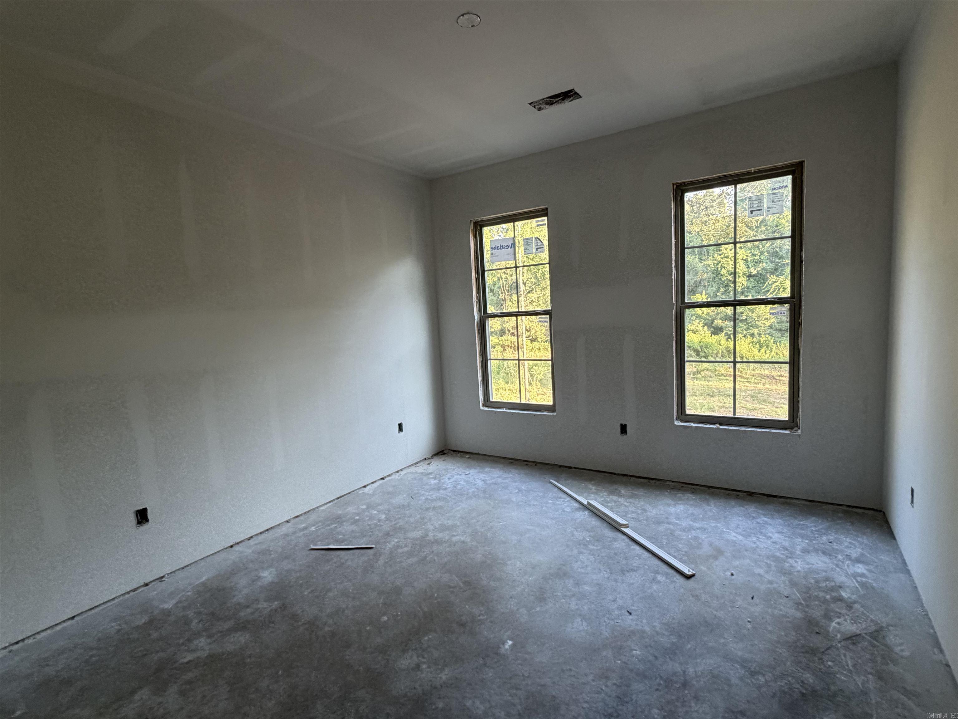 366 Sellers Road Property Photo 6