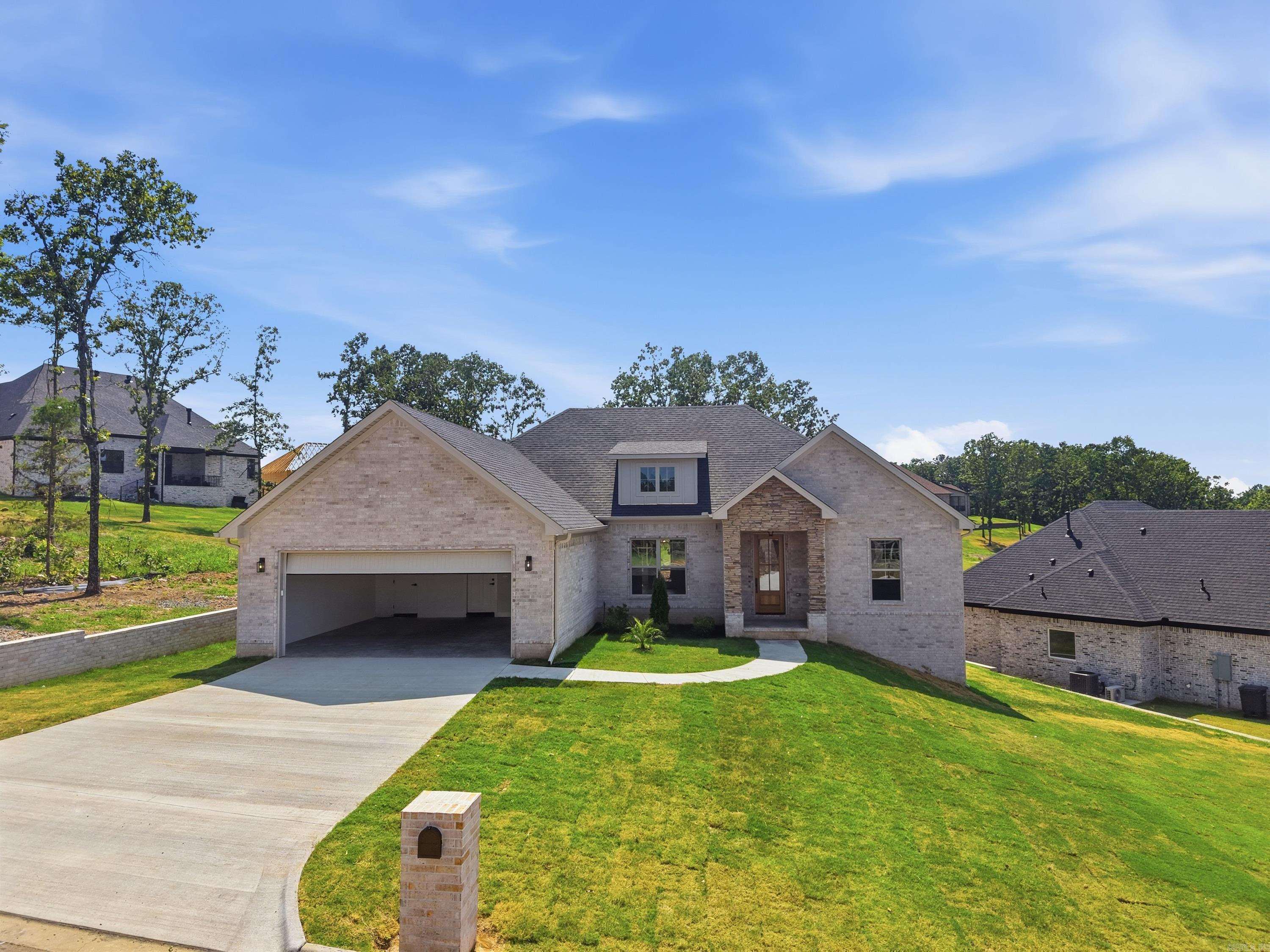 509 Valley Oak Drive Property Photo 1