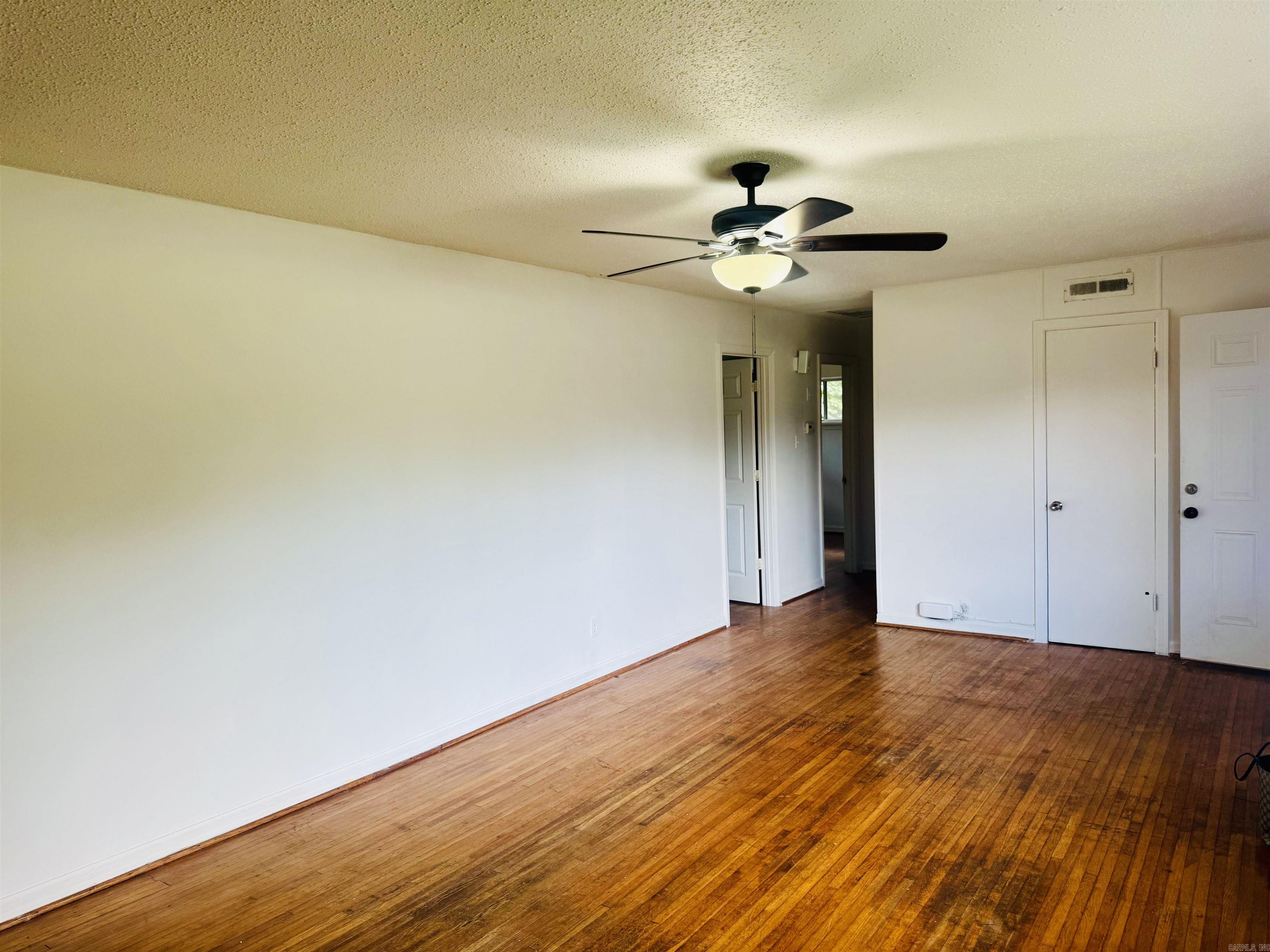 1521 Graham Road Property Photo 11