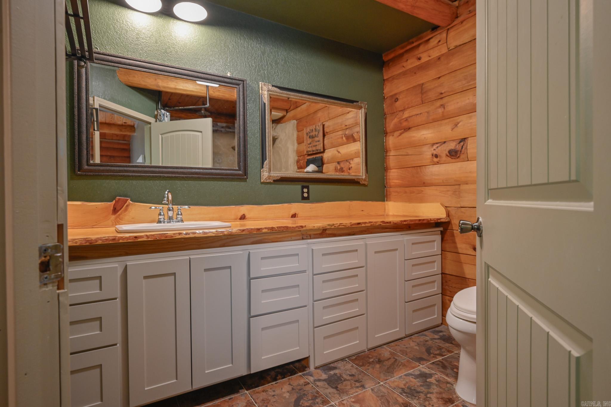 115 Ryder Ln Property Photo 17