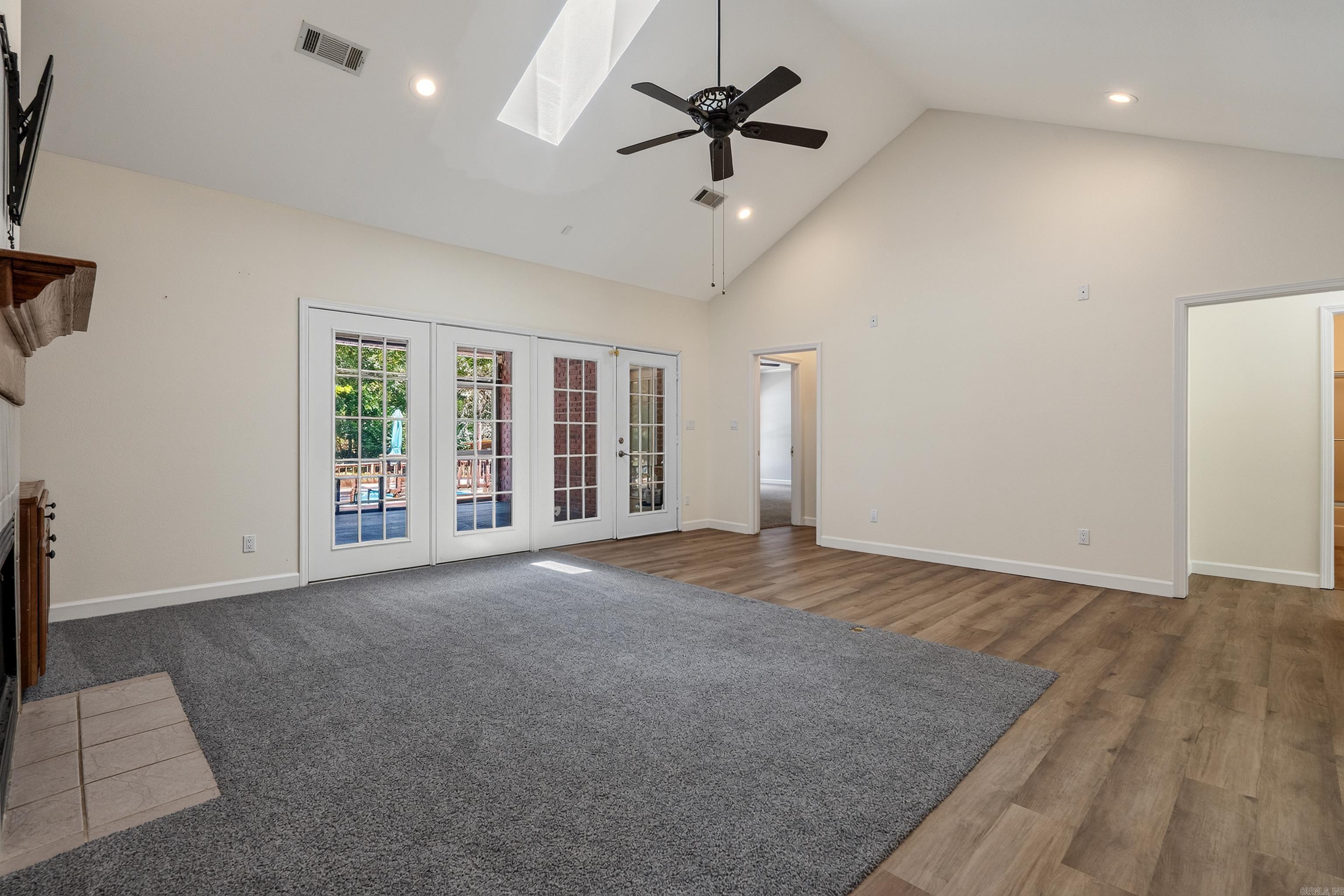126 Bay Ridge Loop Property Photo 11