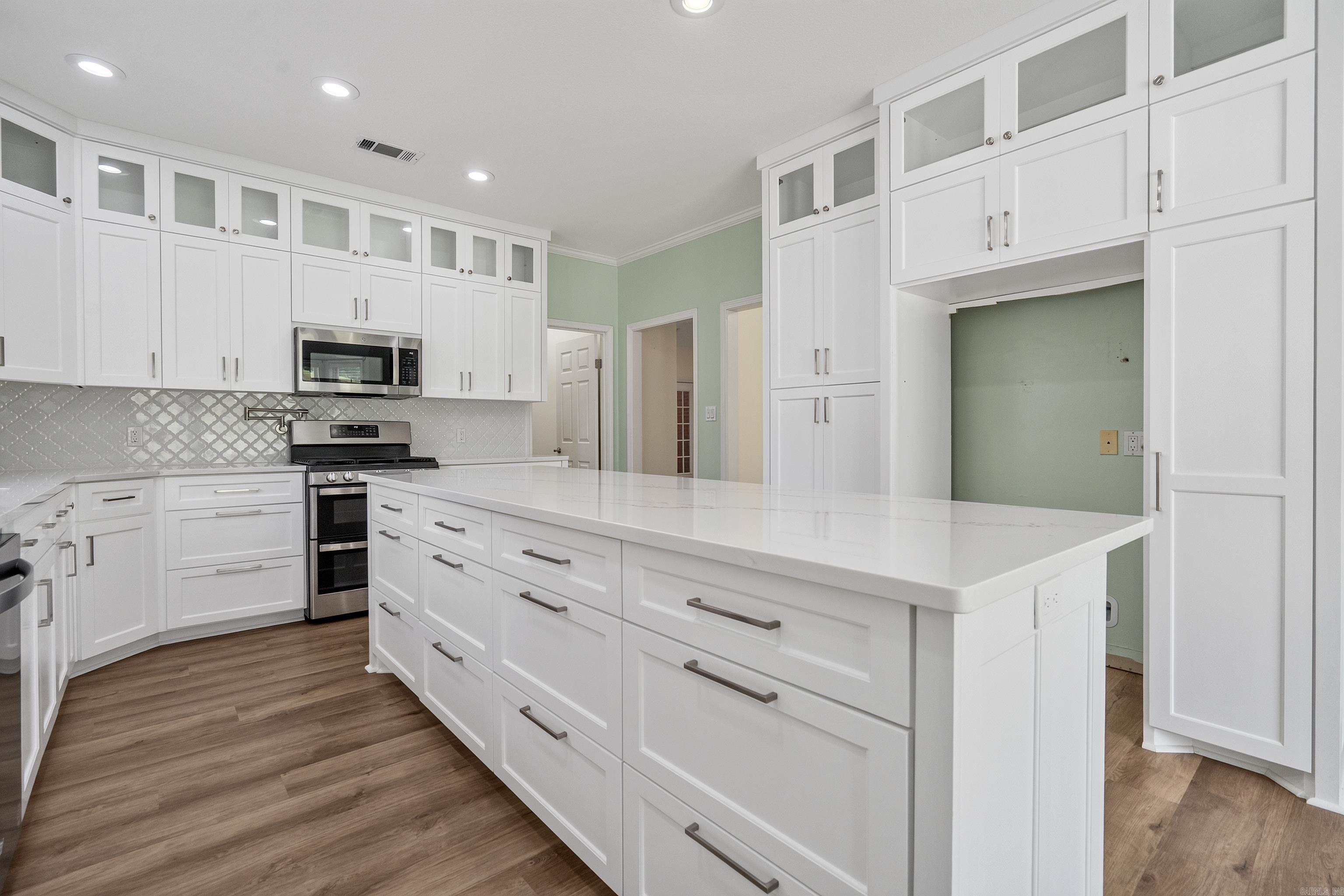 126 Bay Ridge Loop Property Photo 16