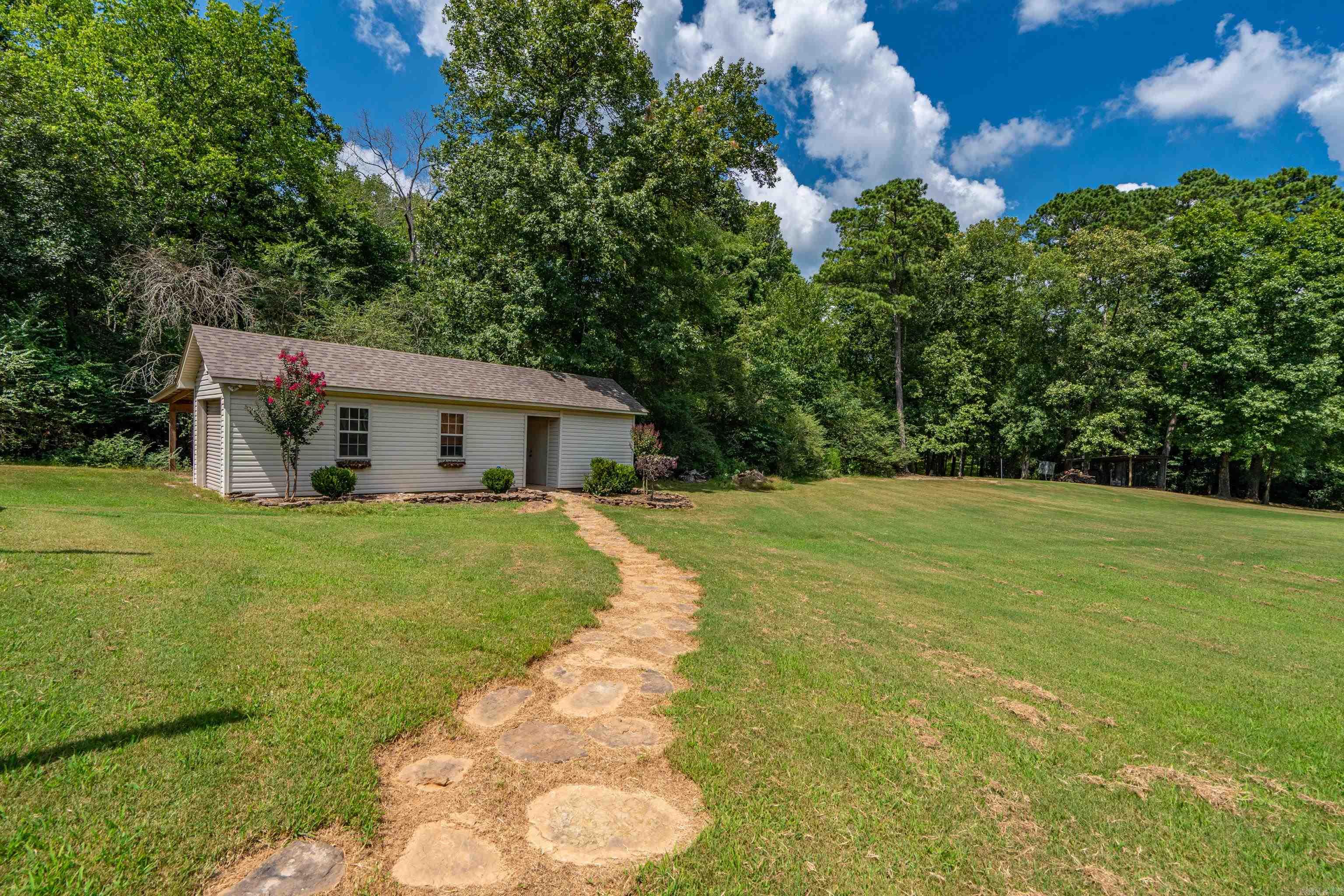 126 Bay Ridge Loop Property Photo 44