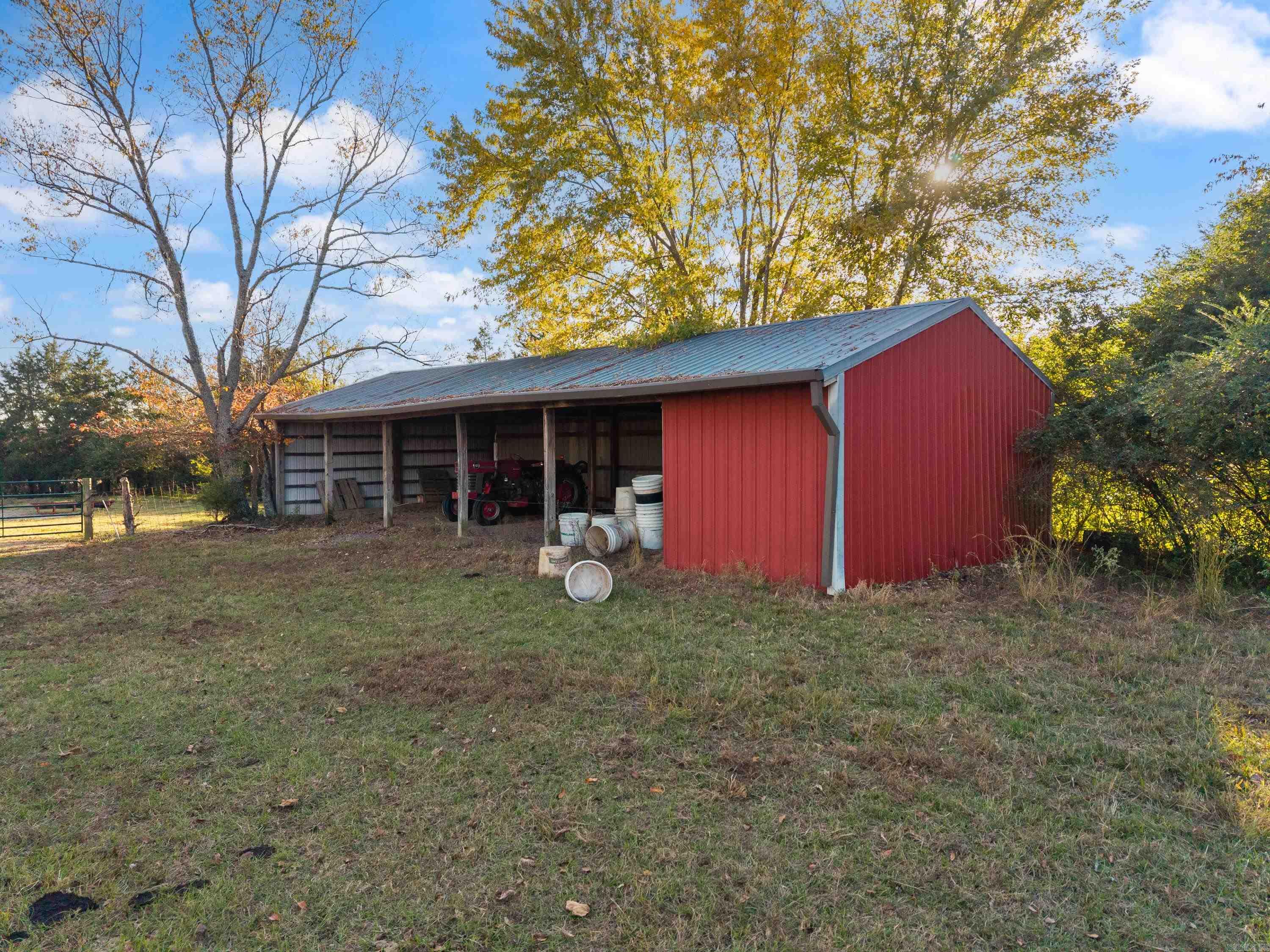 172 Blackfork Rd Property Photo 4