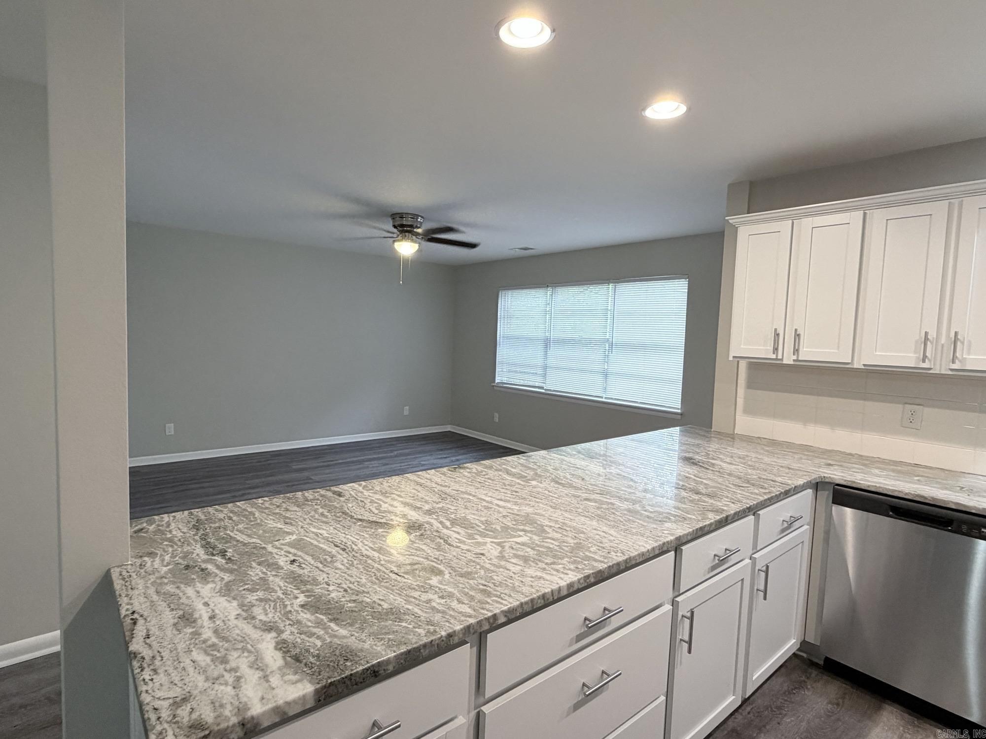 6900 Bluebird Drive Property Photo 10