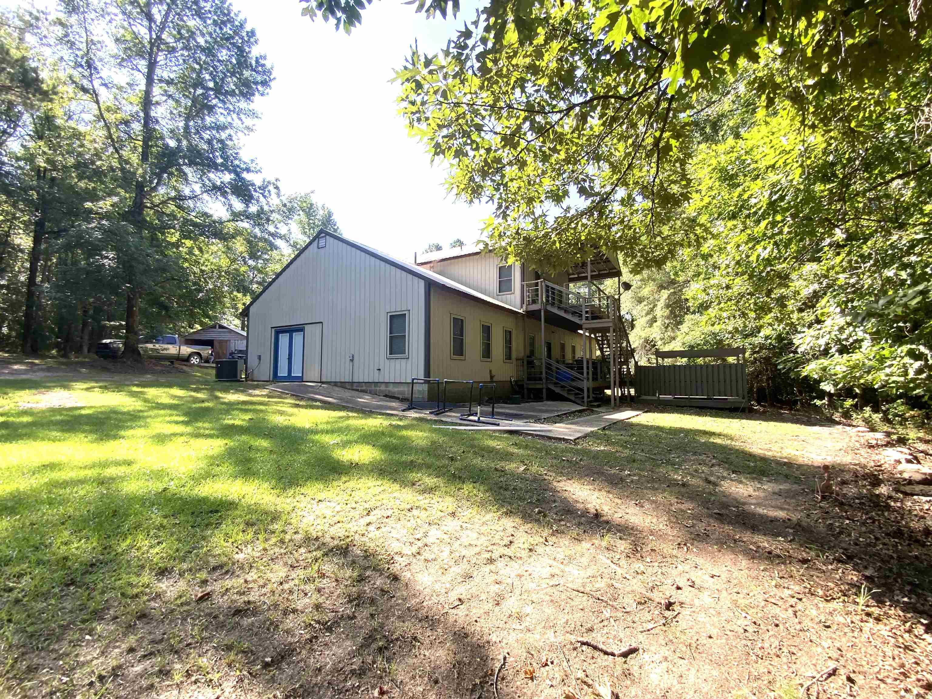 184 Bradley 98 Property Photo 5