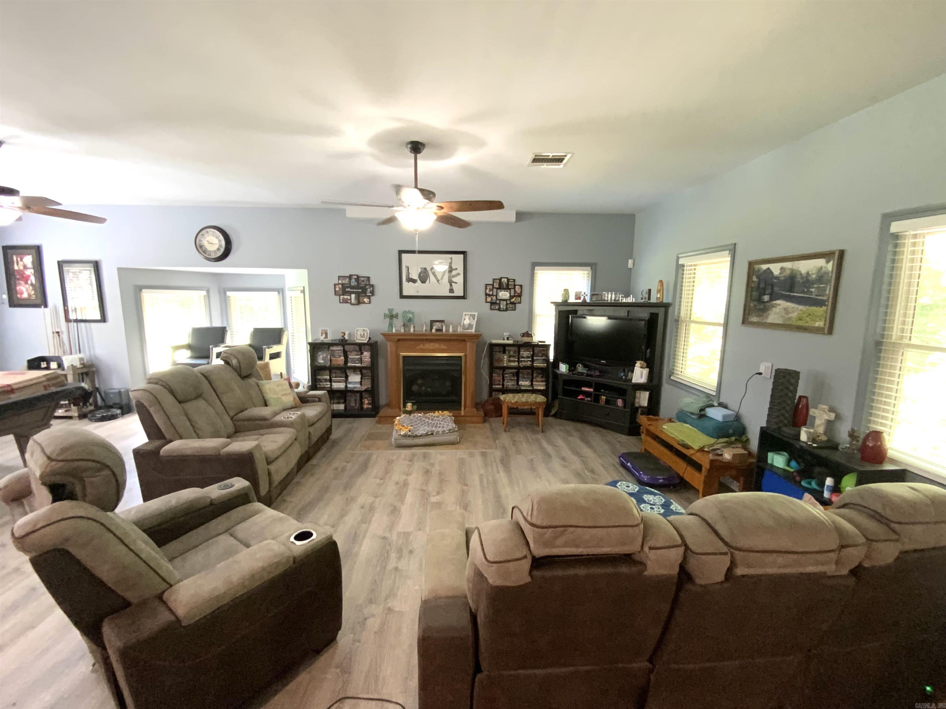 184 Bradley 98 Property Photo 23