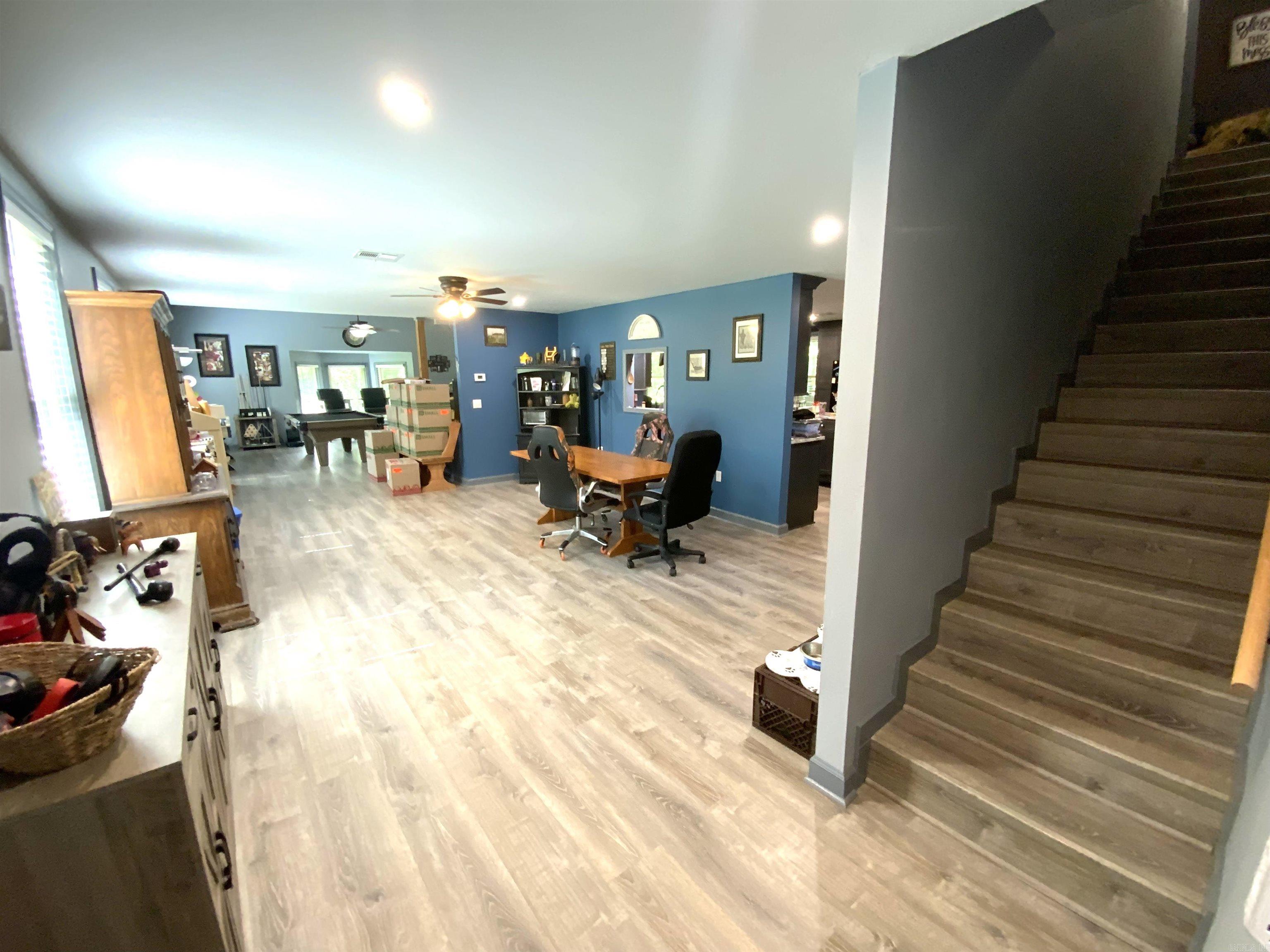 184 Bradley 98 Property Photo 28