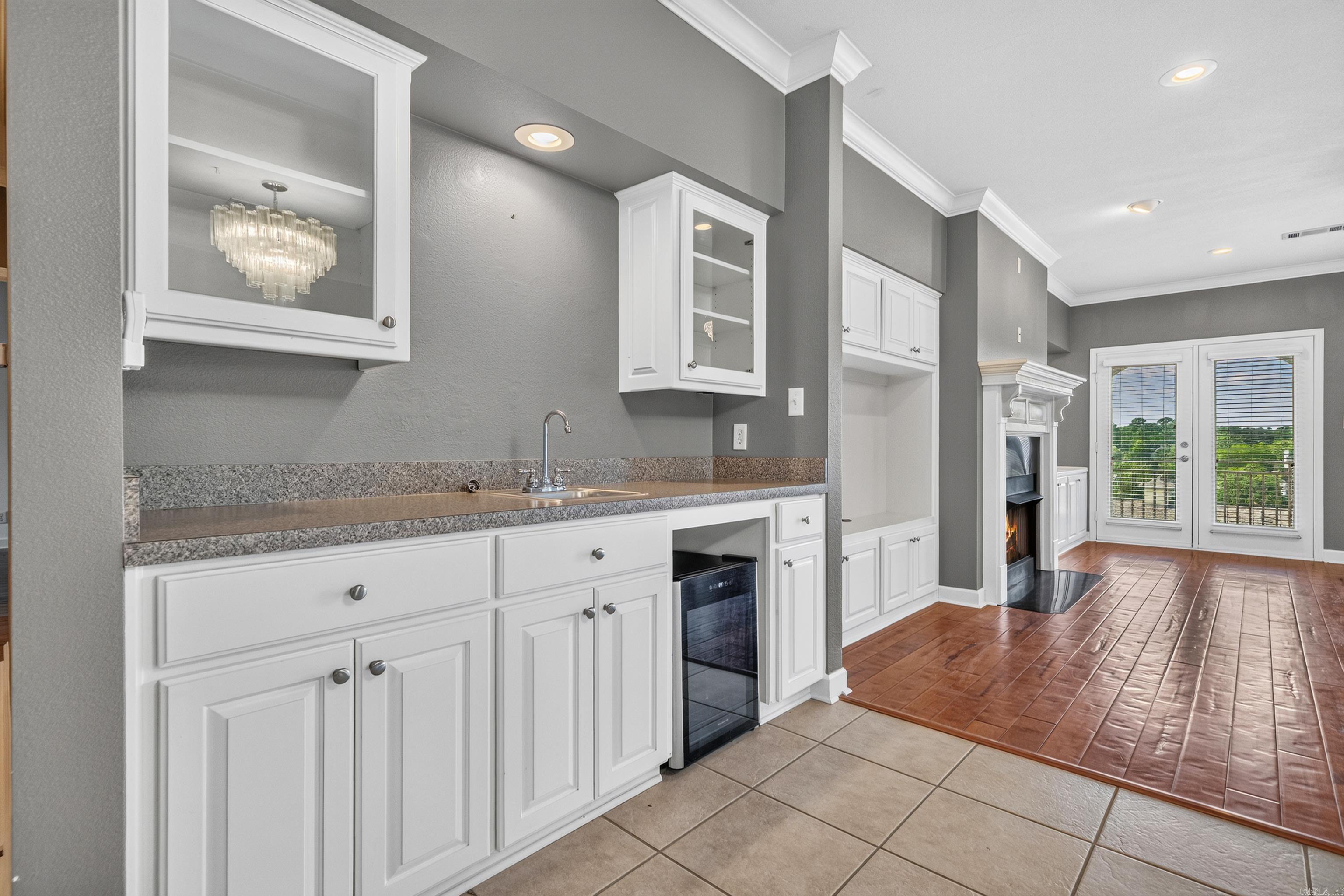 518 Amity I6 Property Photo 13