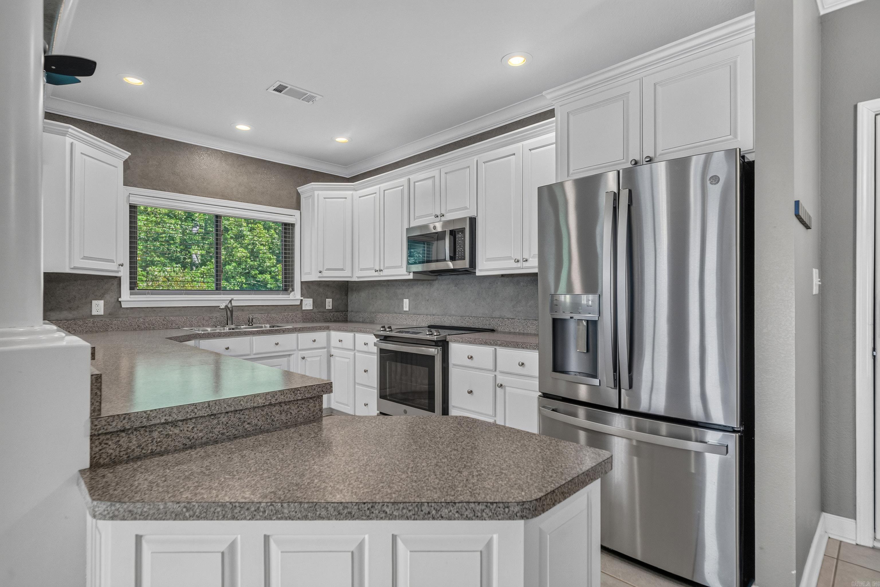 518 Amity I6 Property Photo 15