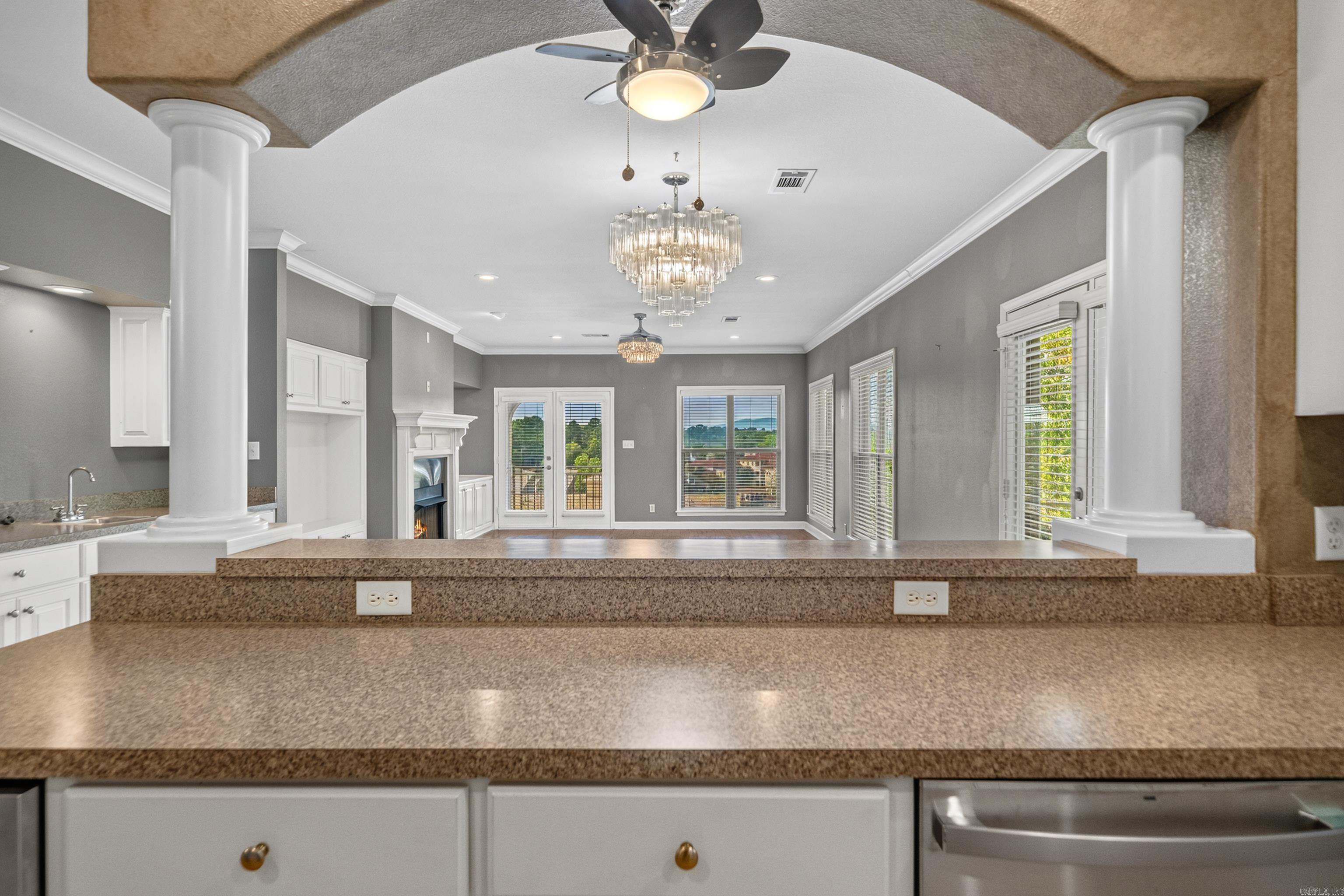 518 Amity I6 Property Photo 18