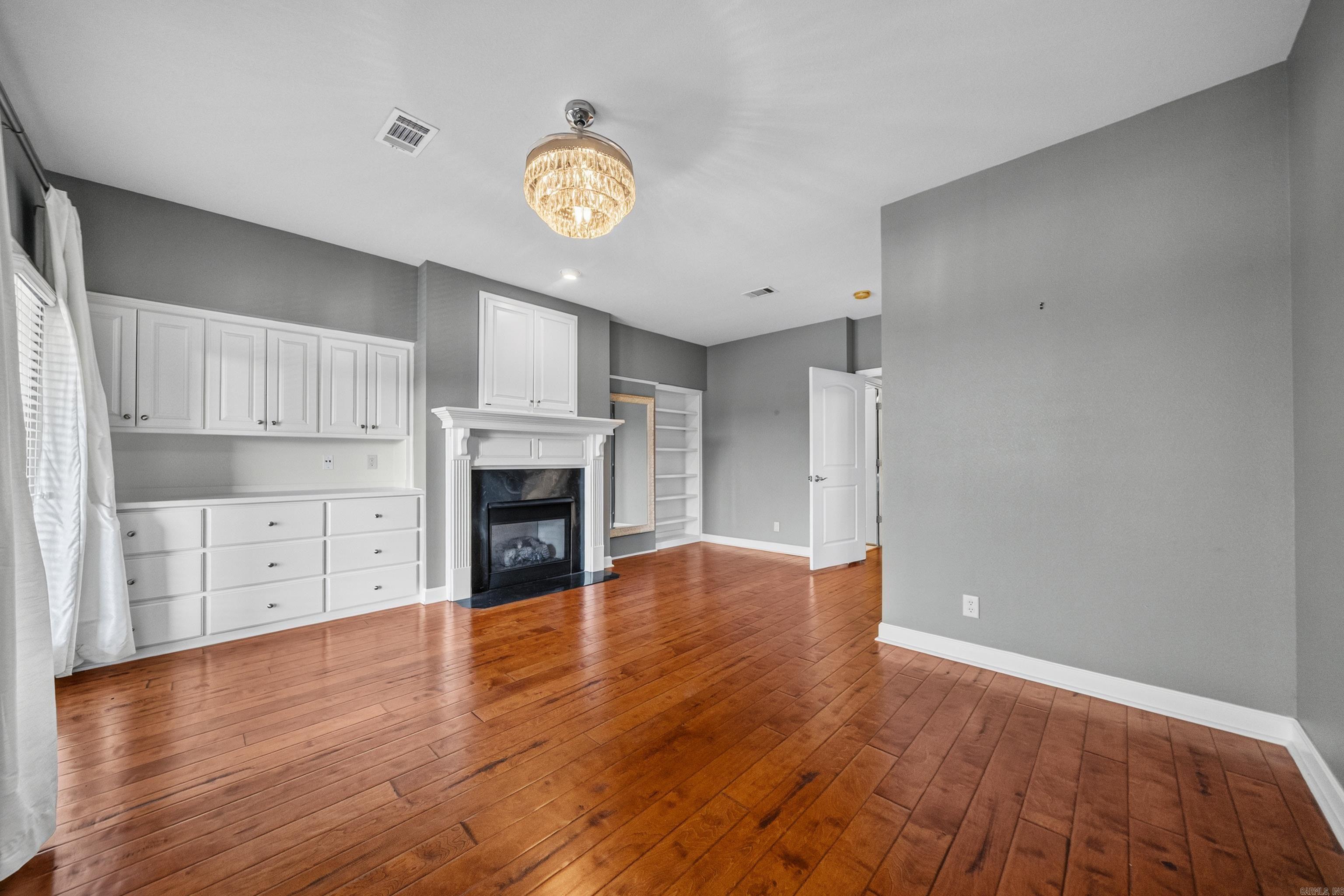 518 Amity I6 Property Photo 23
