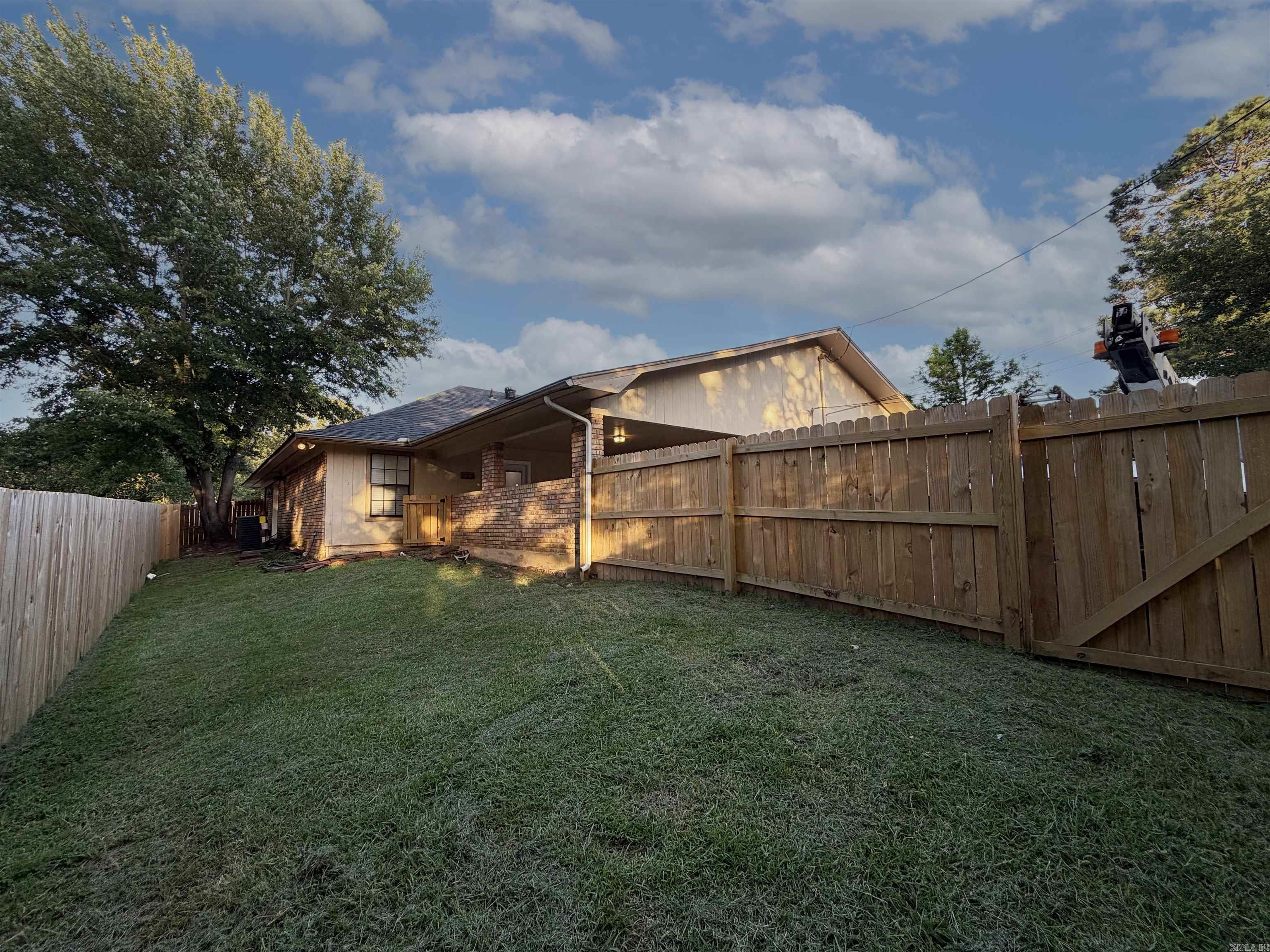 5805 Sidney North North Property Photo 29