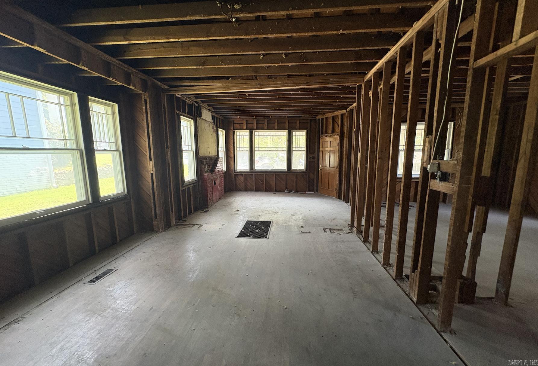816 N Monroe Street Property Photo 7