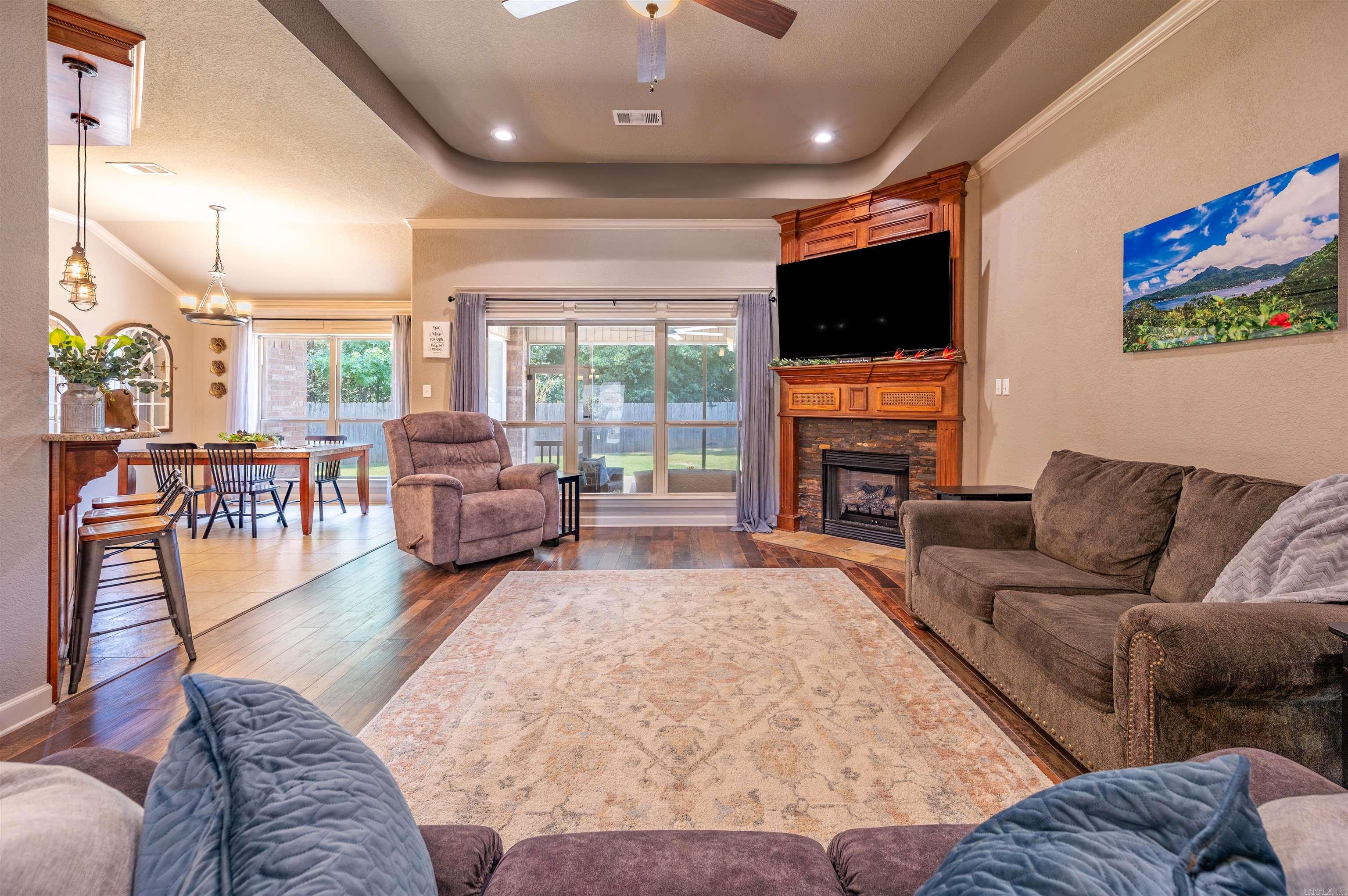 226 Jackson Park Cove Property Photo 2