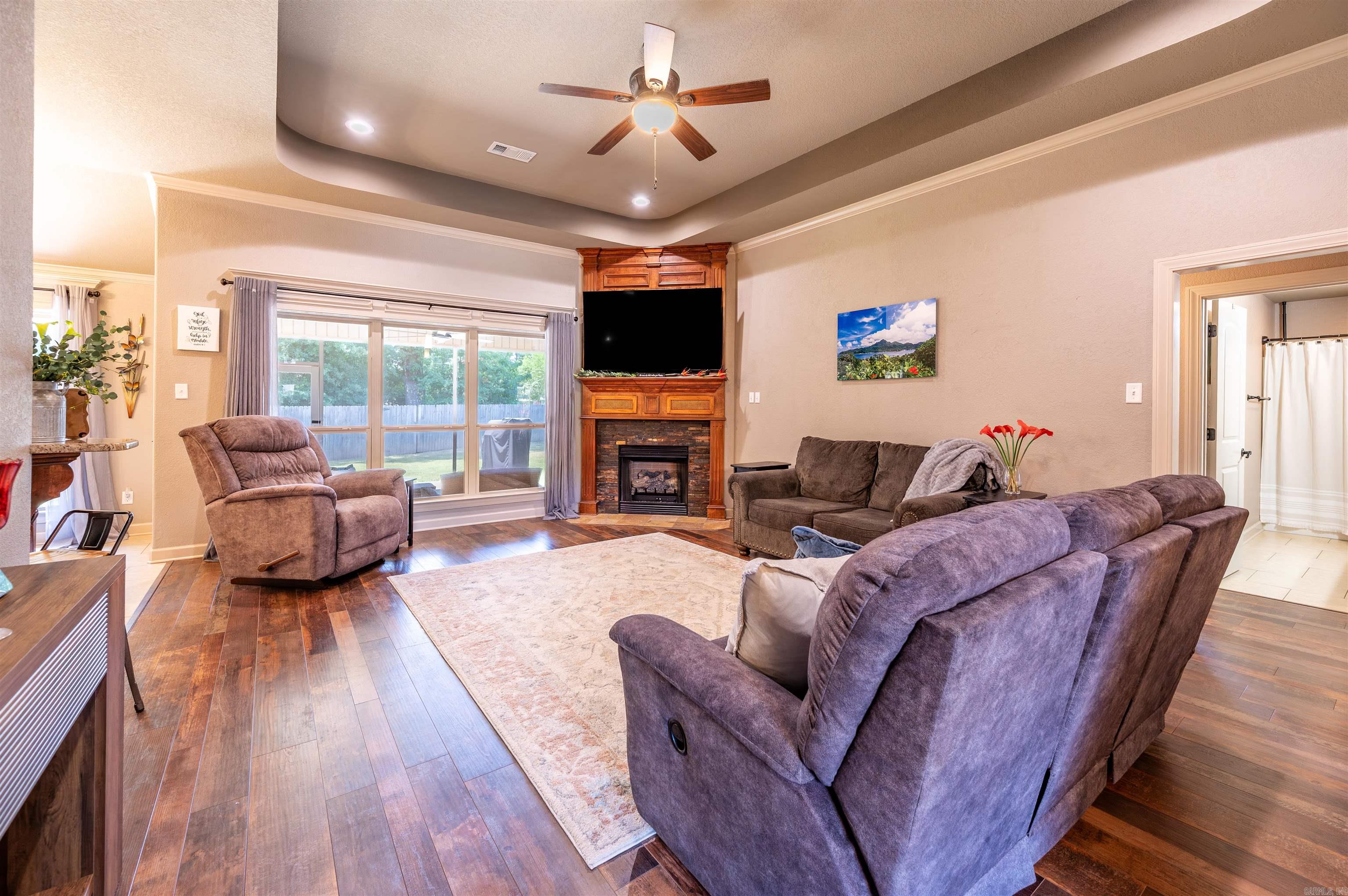 226 Jackson Park Cove Property Photo 8