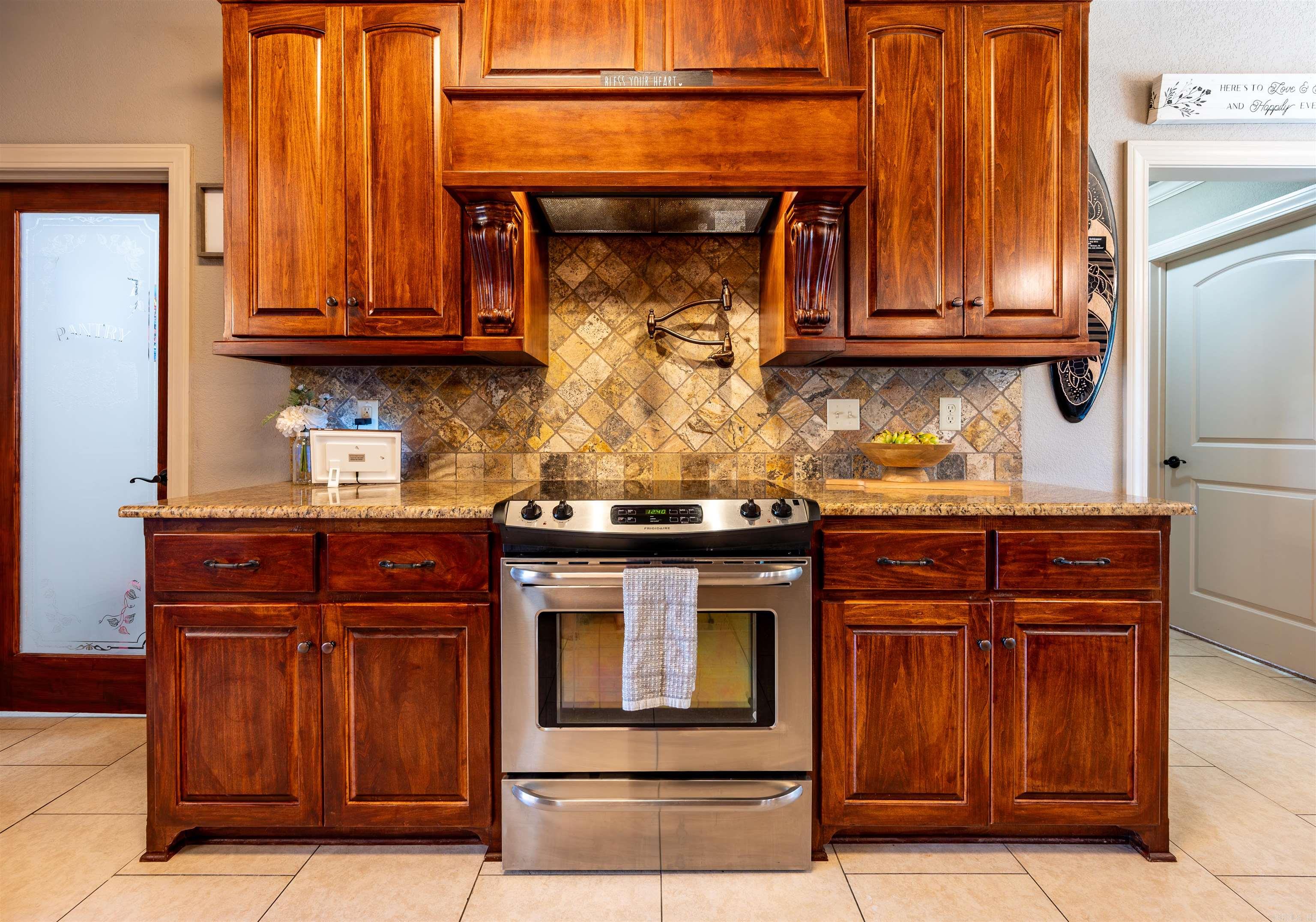 226 Jackson Park Cove Property Photo 14