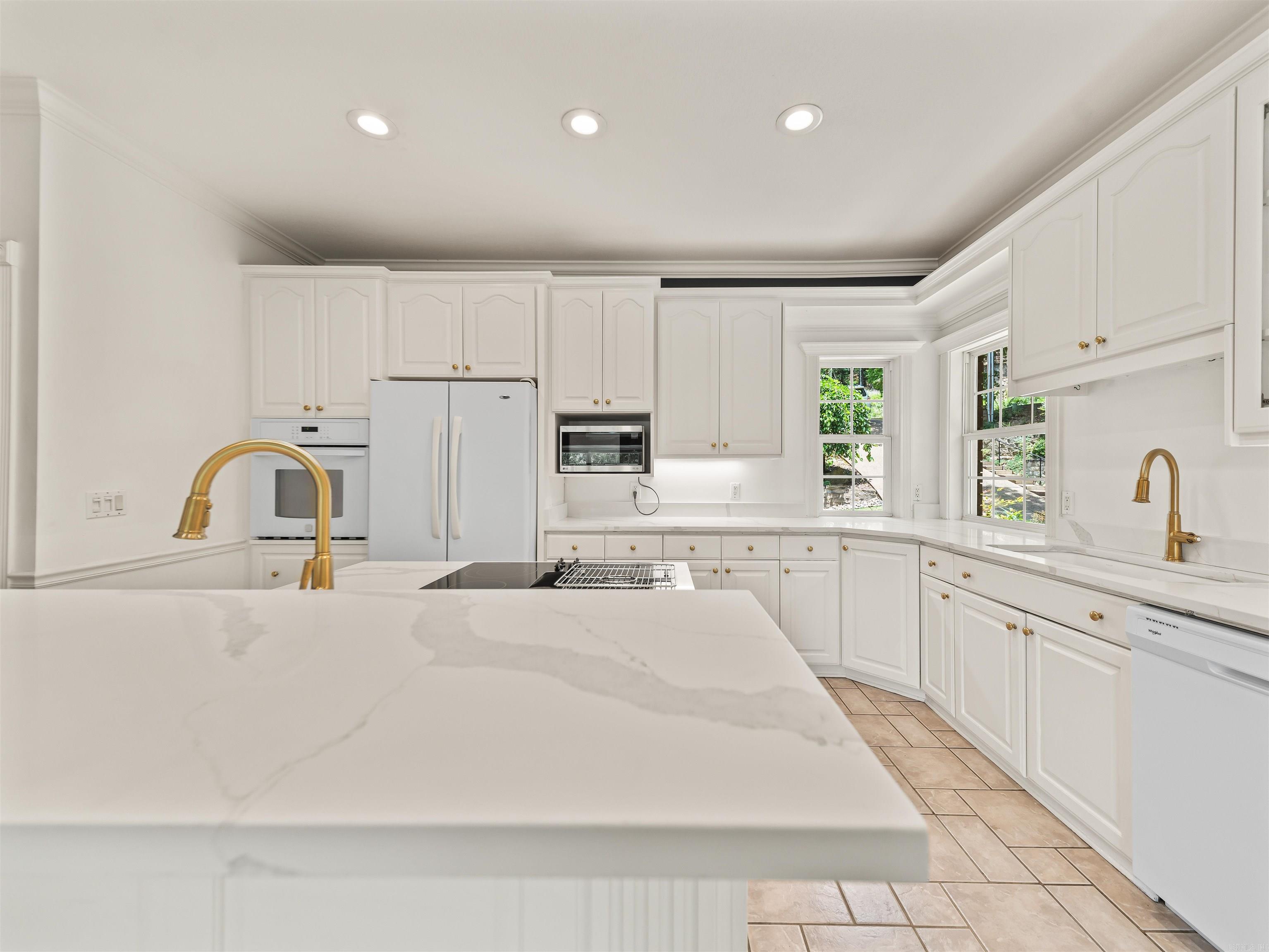 57 Toledo Drive Property Photo 11