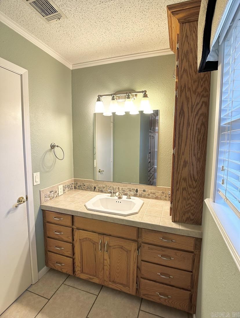 1321 W Johnson Street Property Photo 17