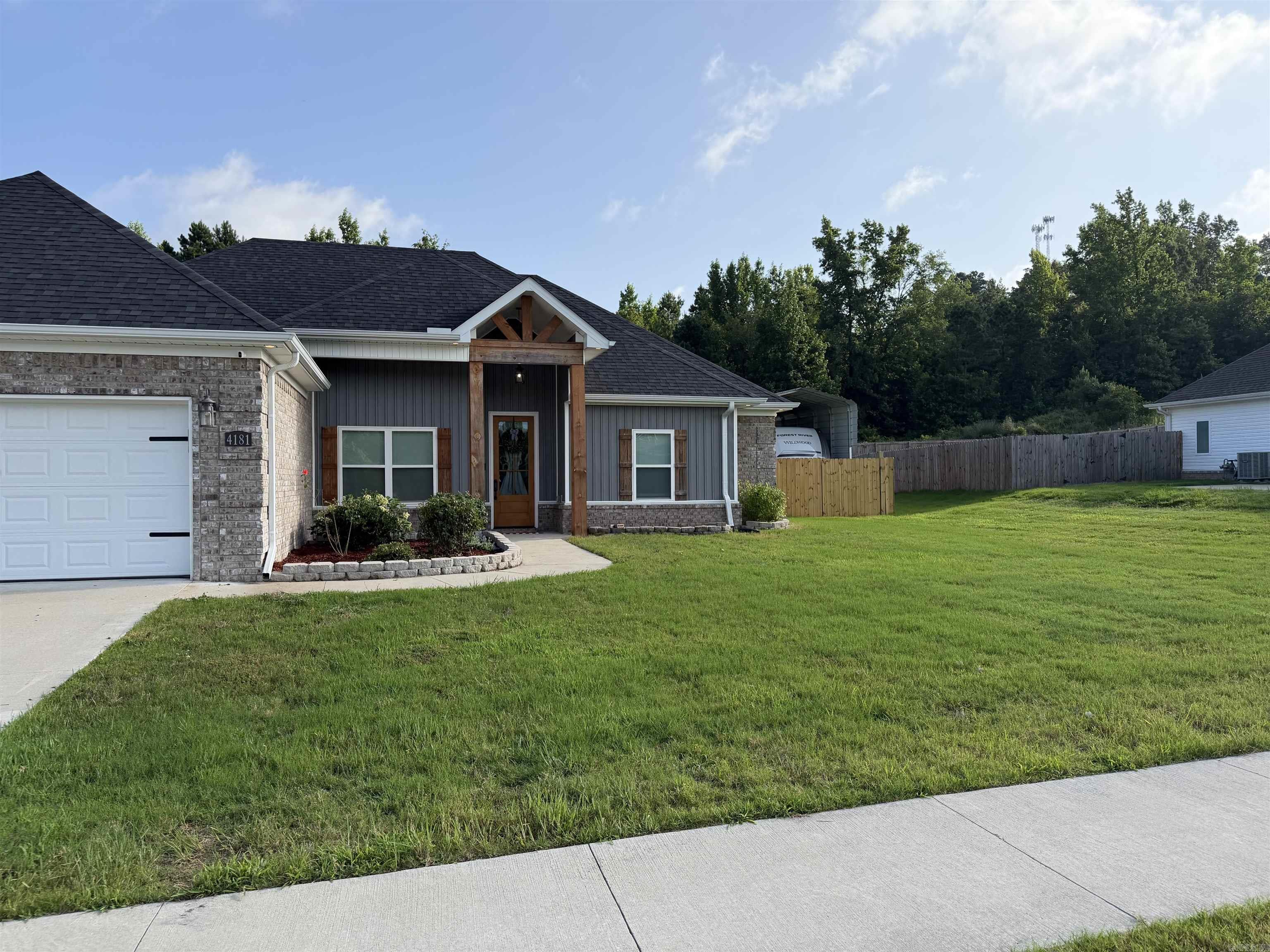 4181 Hampton Drive Property Photo 3