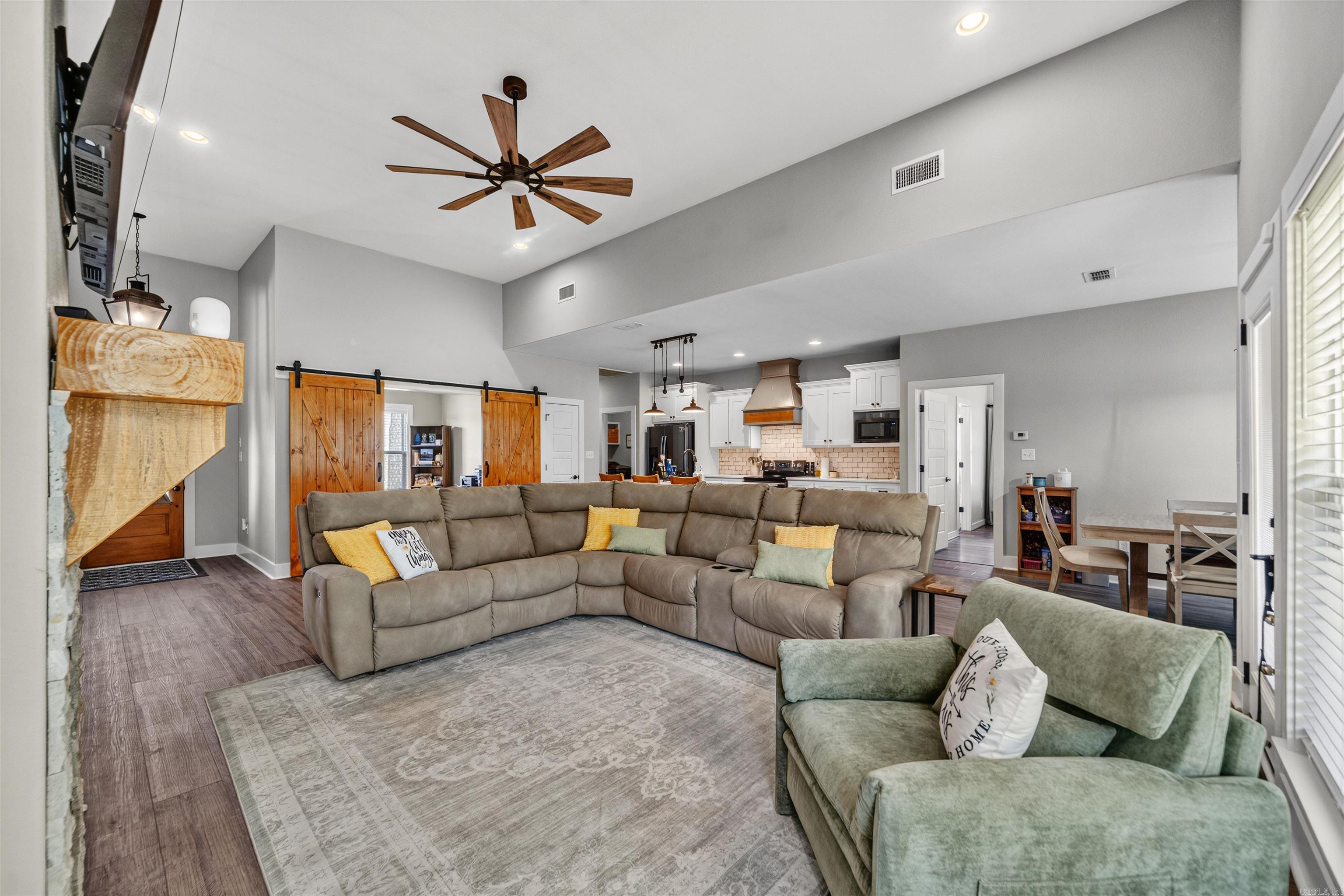 4181 Hampton Drive Property Photo 10