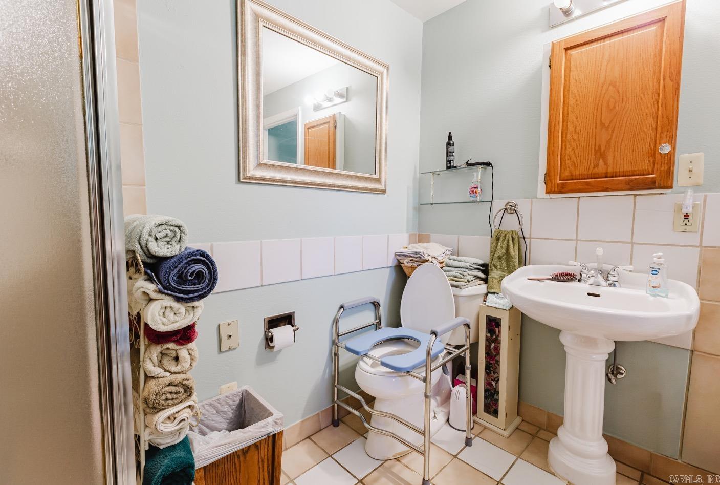 211 Southeastern Avenue Property Photo 16