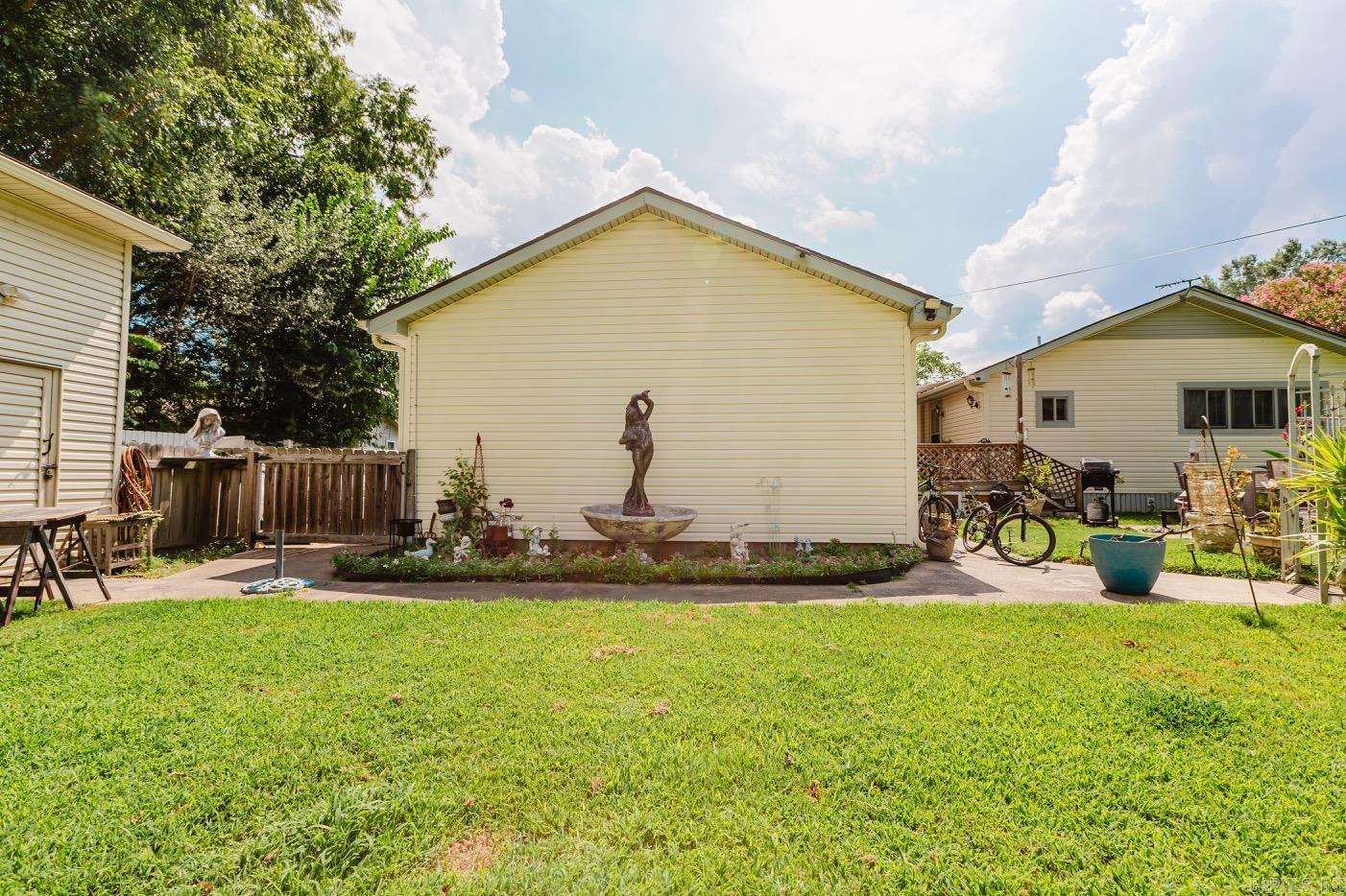 211 Southeastern Avenue Property Photo 19