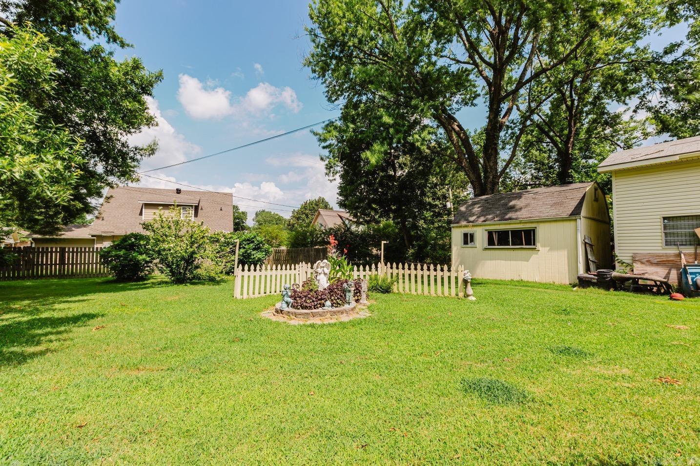 211 Southeastern Avenue Property Photo 22