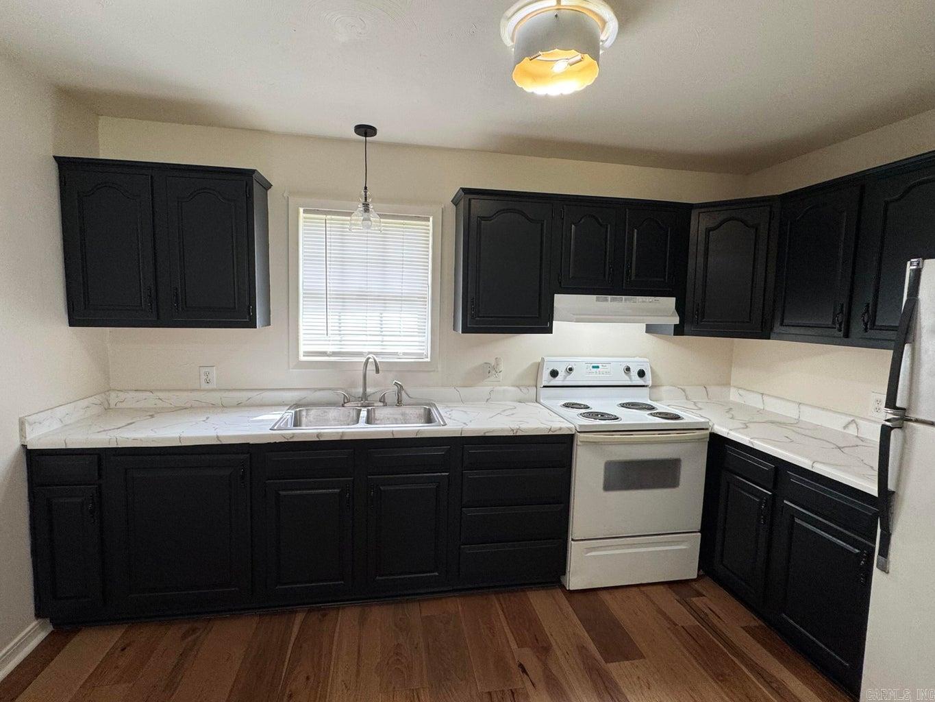 128 Hiawatha Drive Property Photo 11
