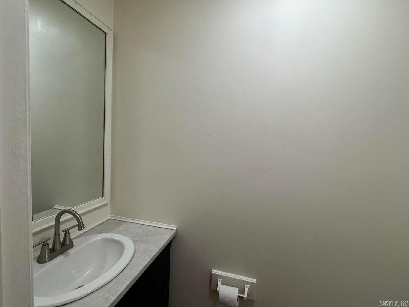 128 Hiawatha Drive Property Photo 16