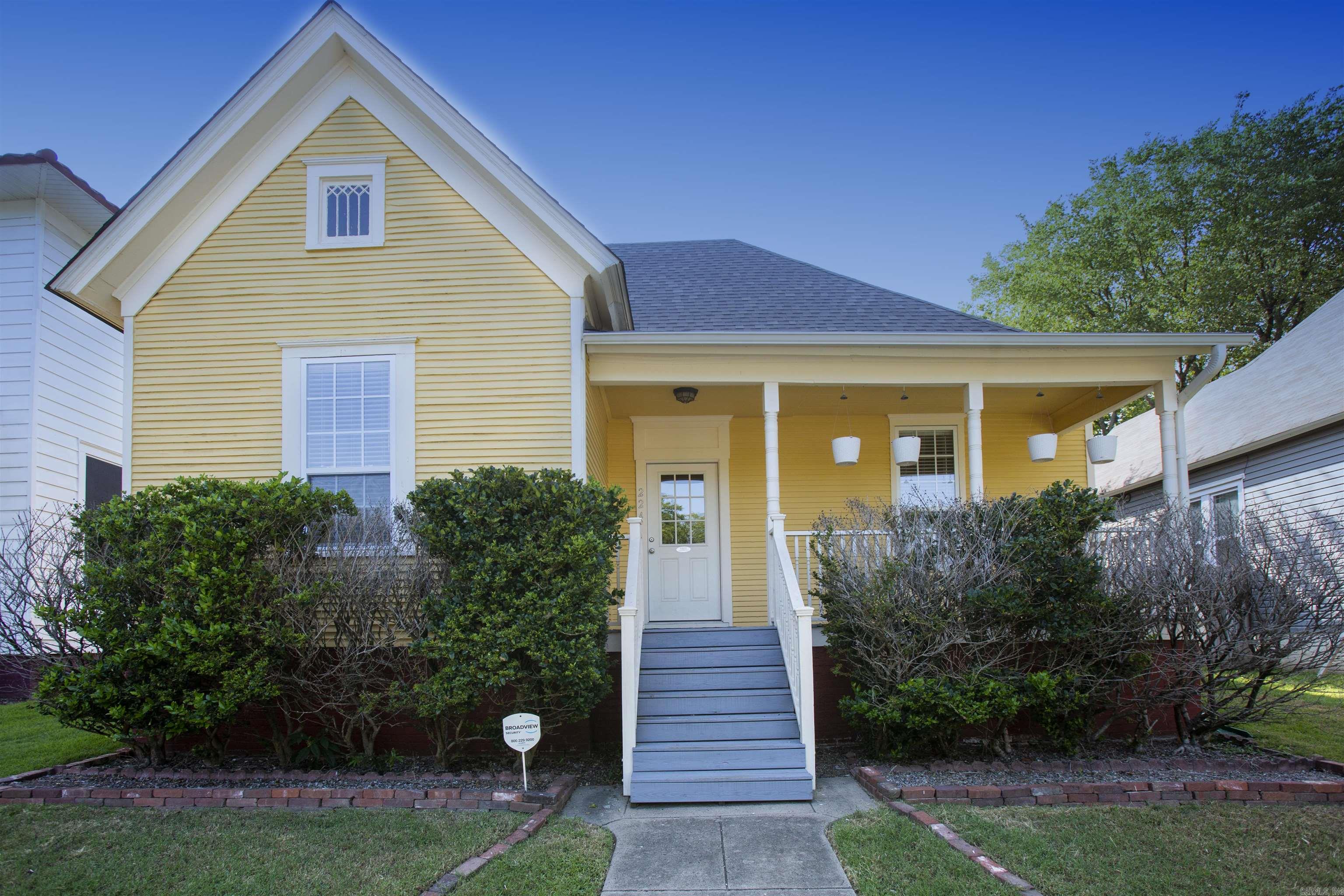 224 Rice Street Property Photo 1