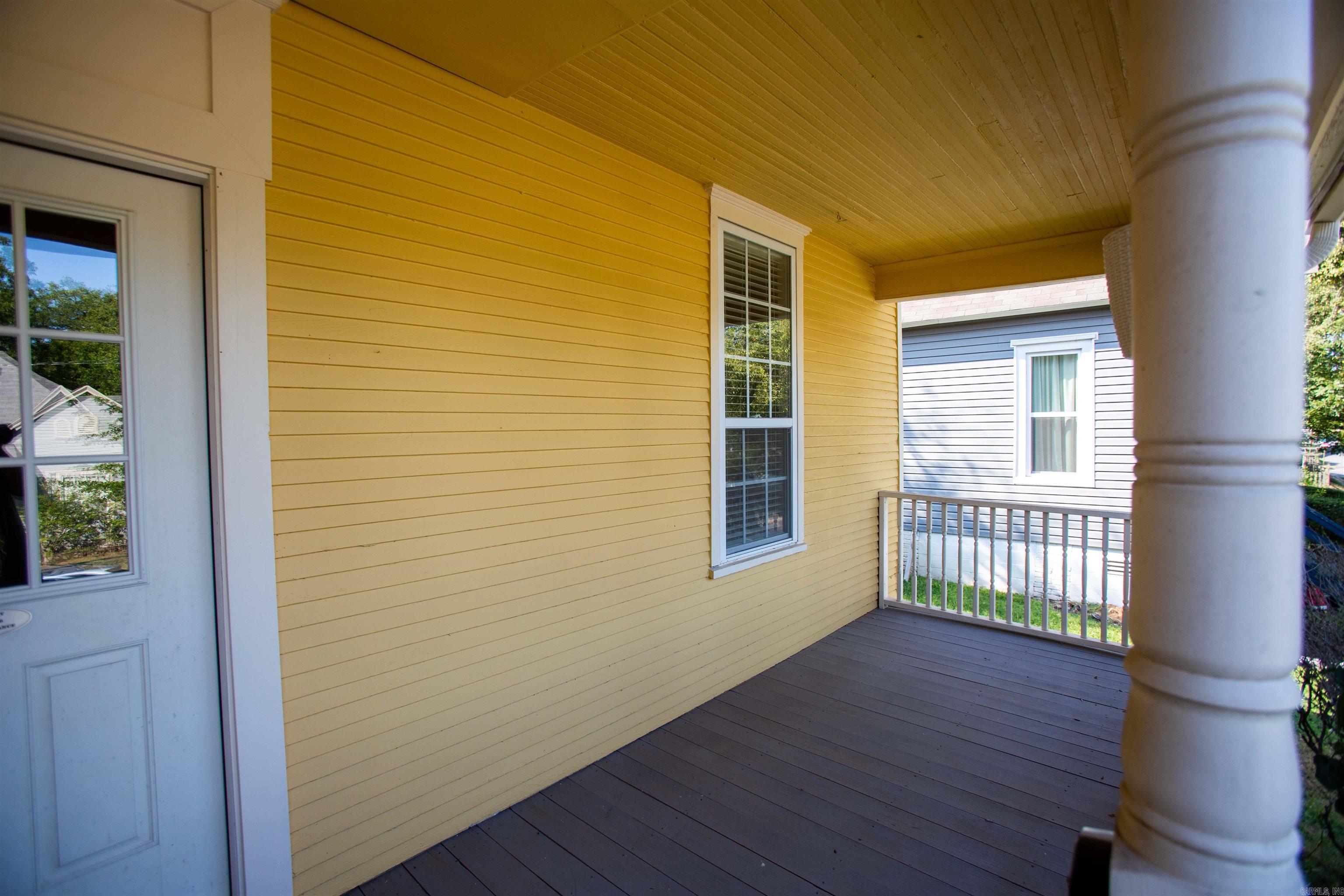 224 Rice Street Property Photo 3