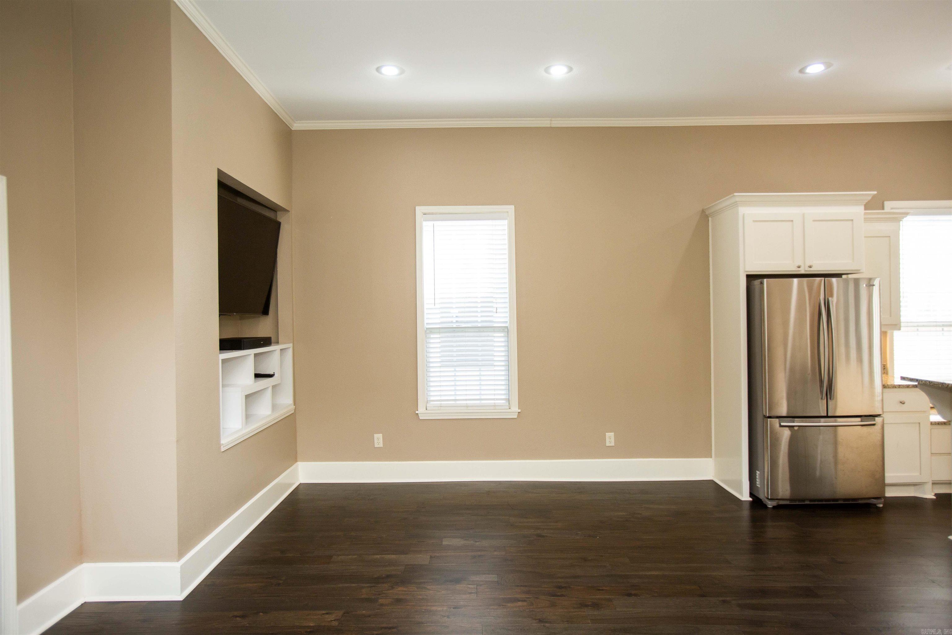 224 Rice Street Property Photo 6