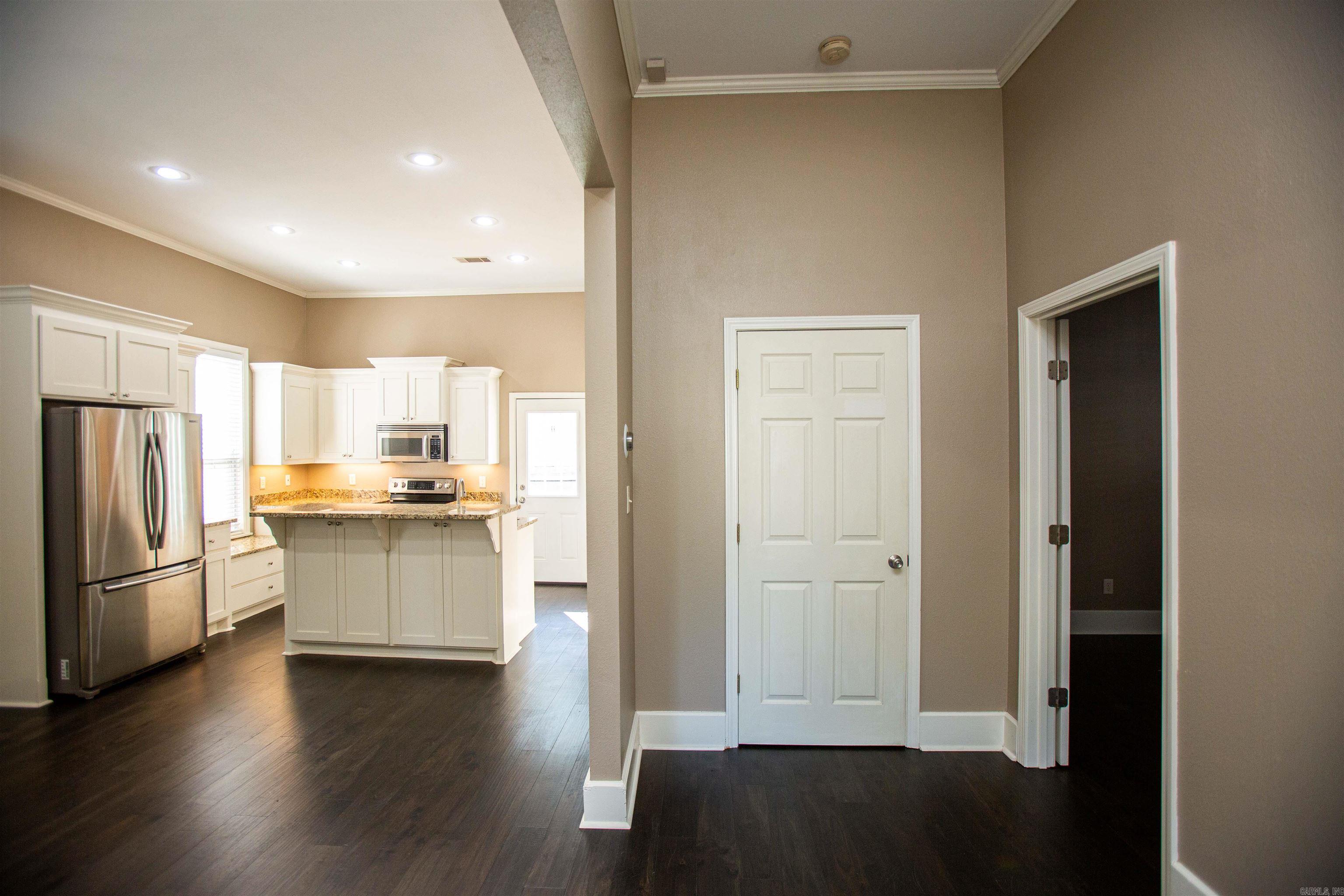 224 Rice Street Property Photo 8