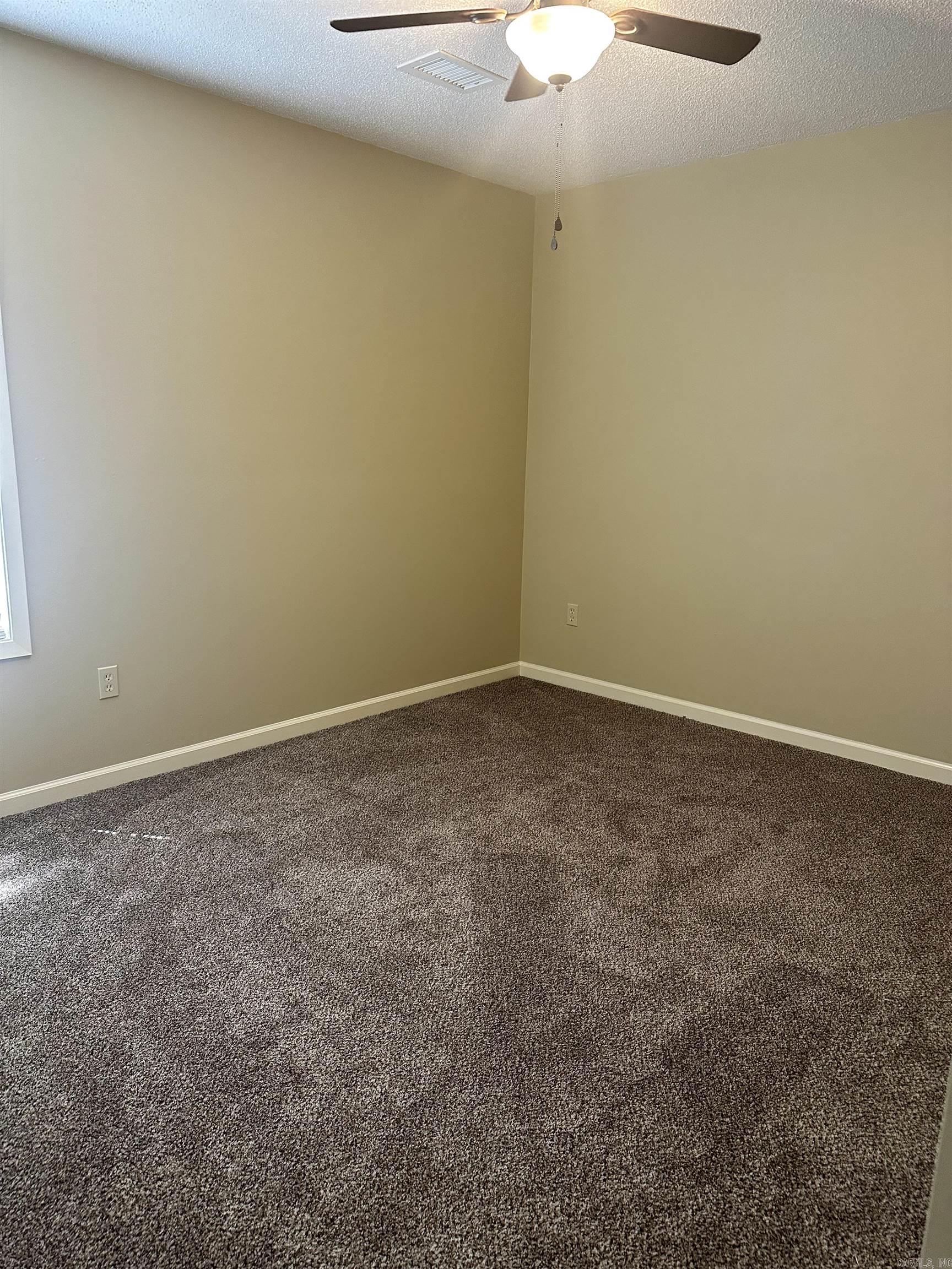 121 Sequoia Street Property Photo 8