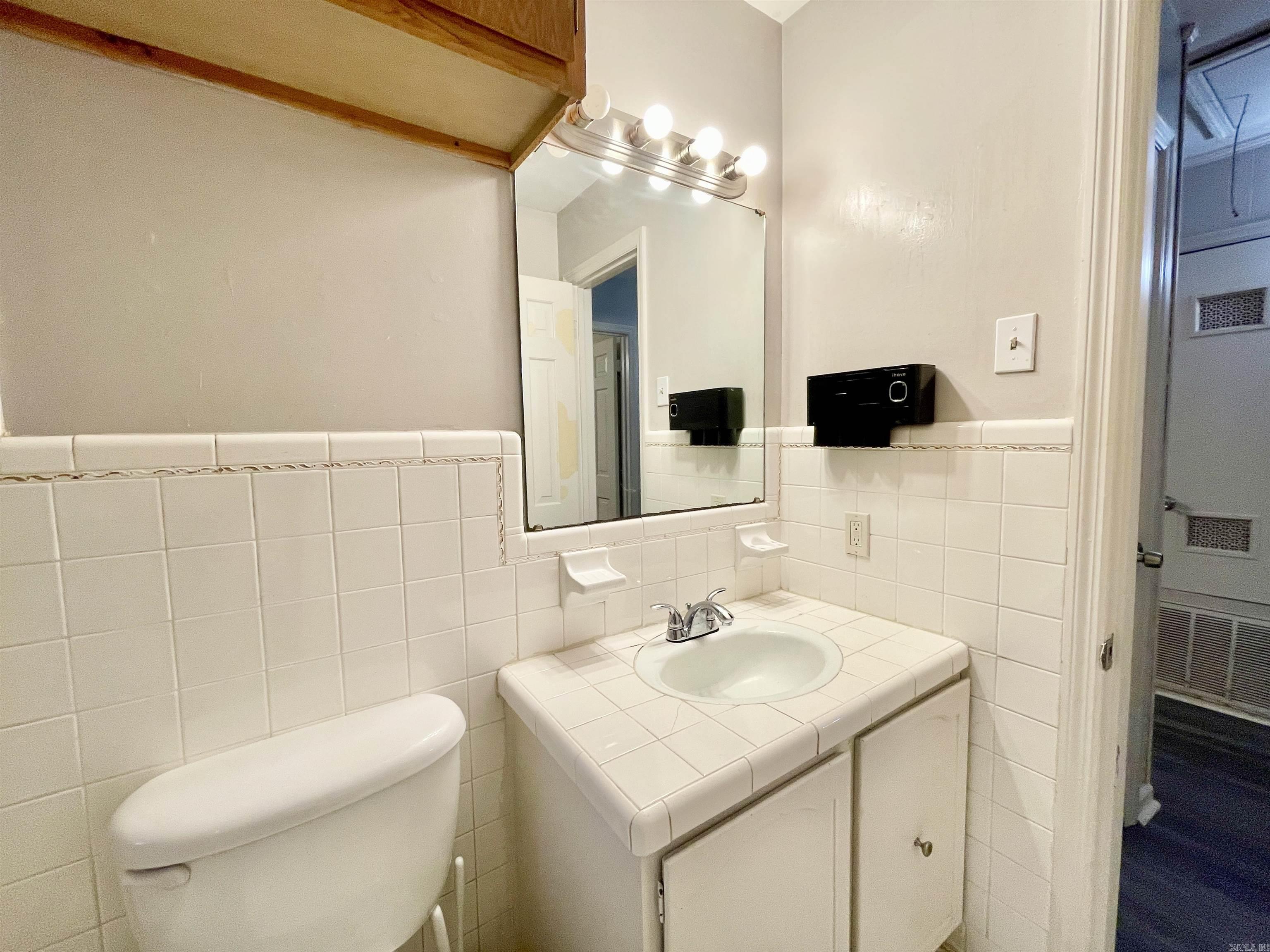 7404 Indiana Avenue Property Photo 25